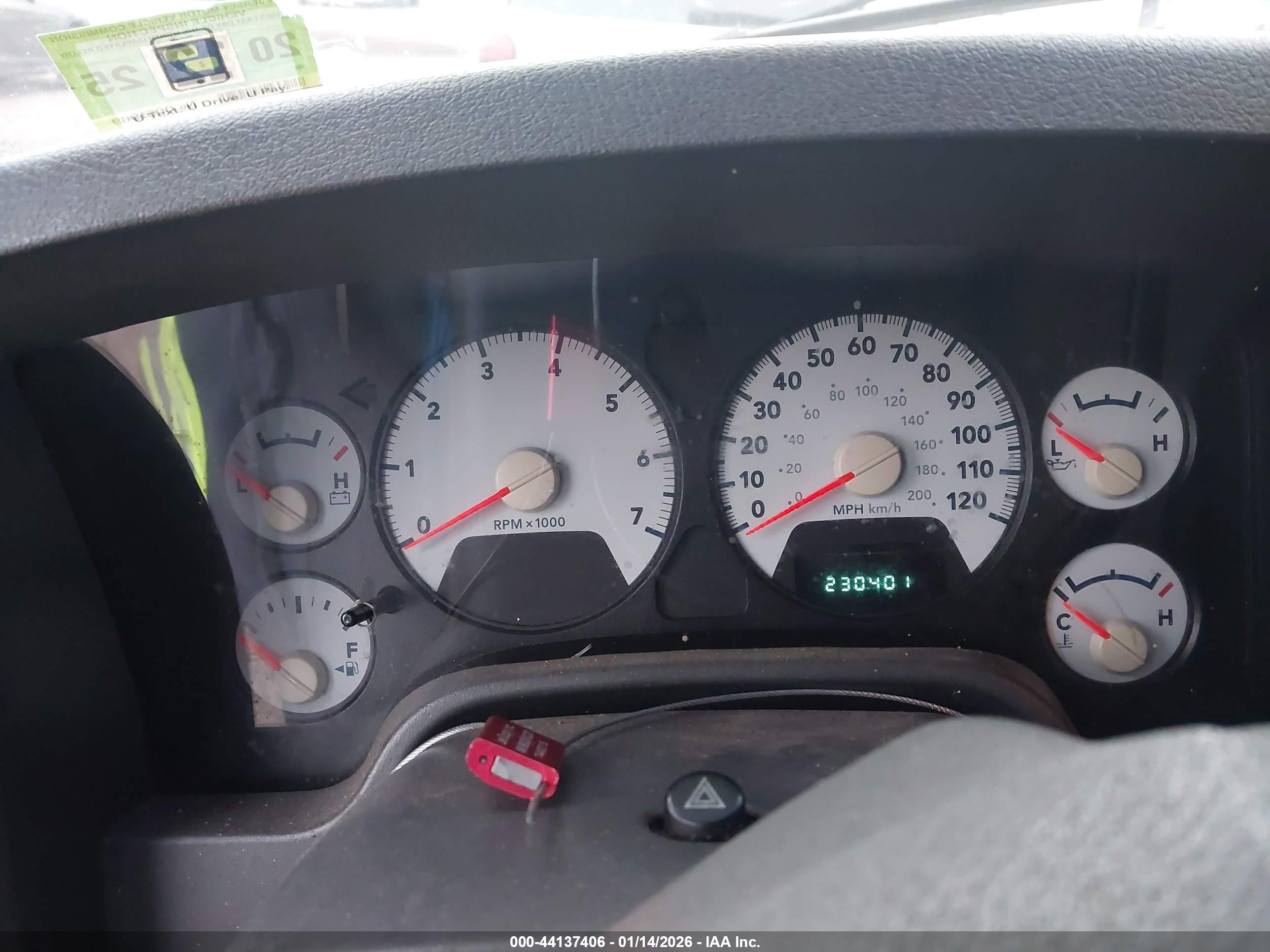 DODGE RAM image 7