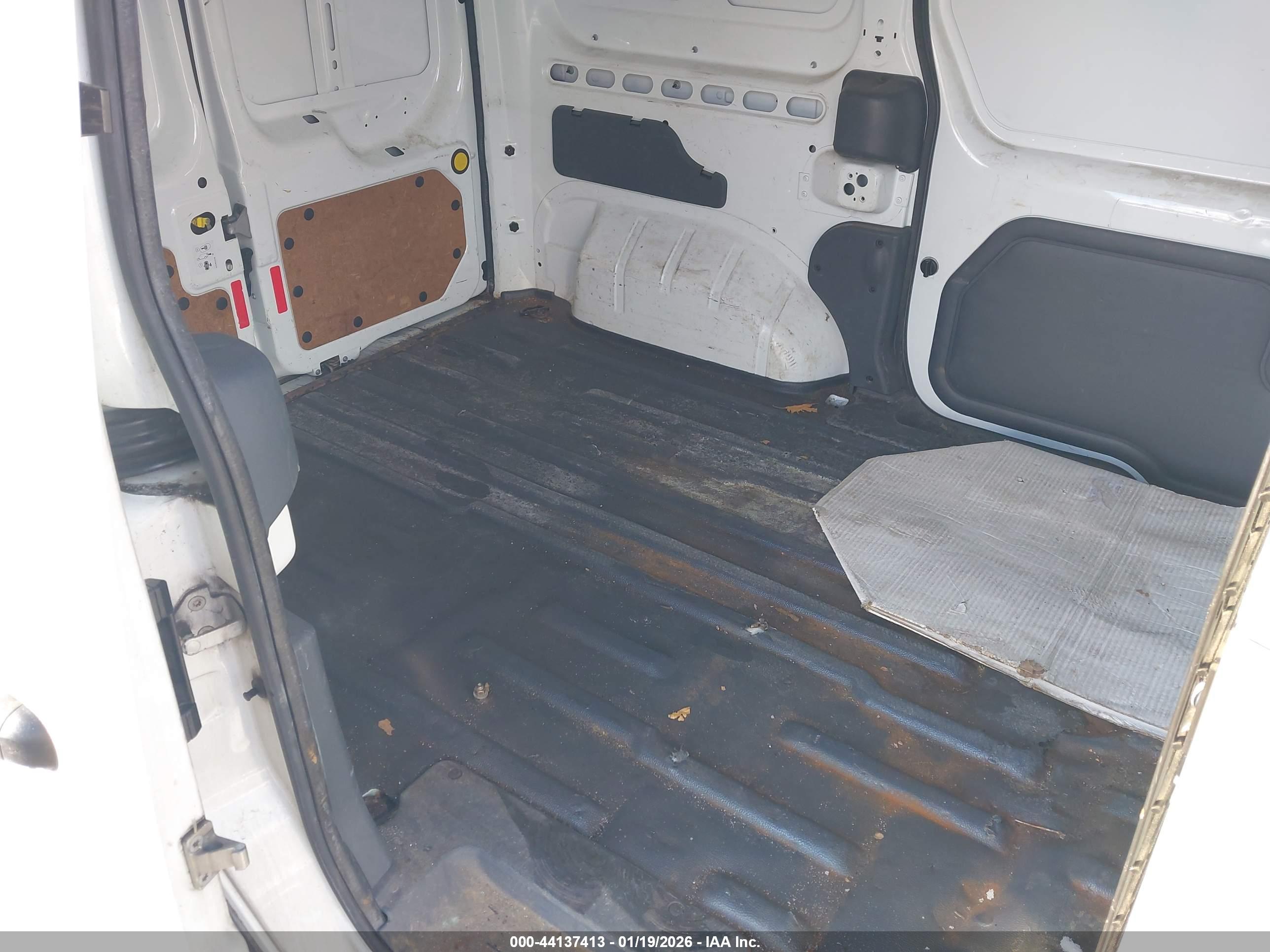 FORD TRANSIT image 8