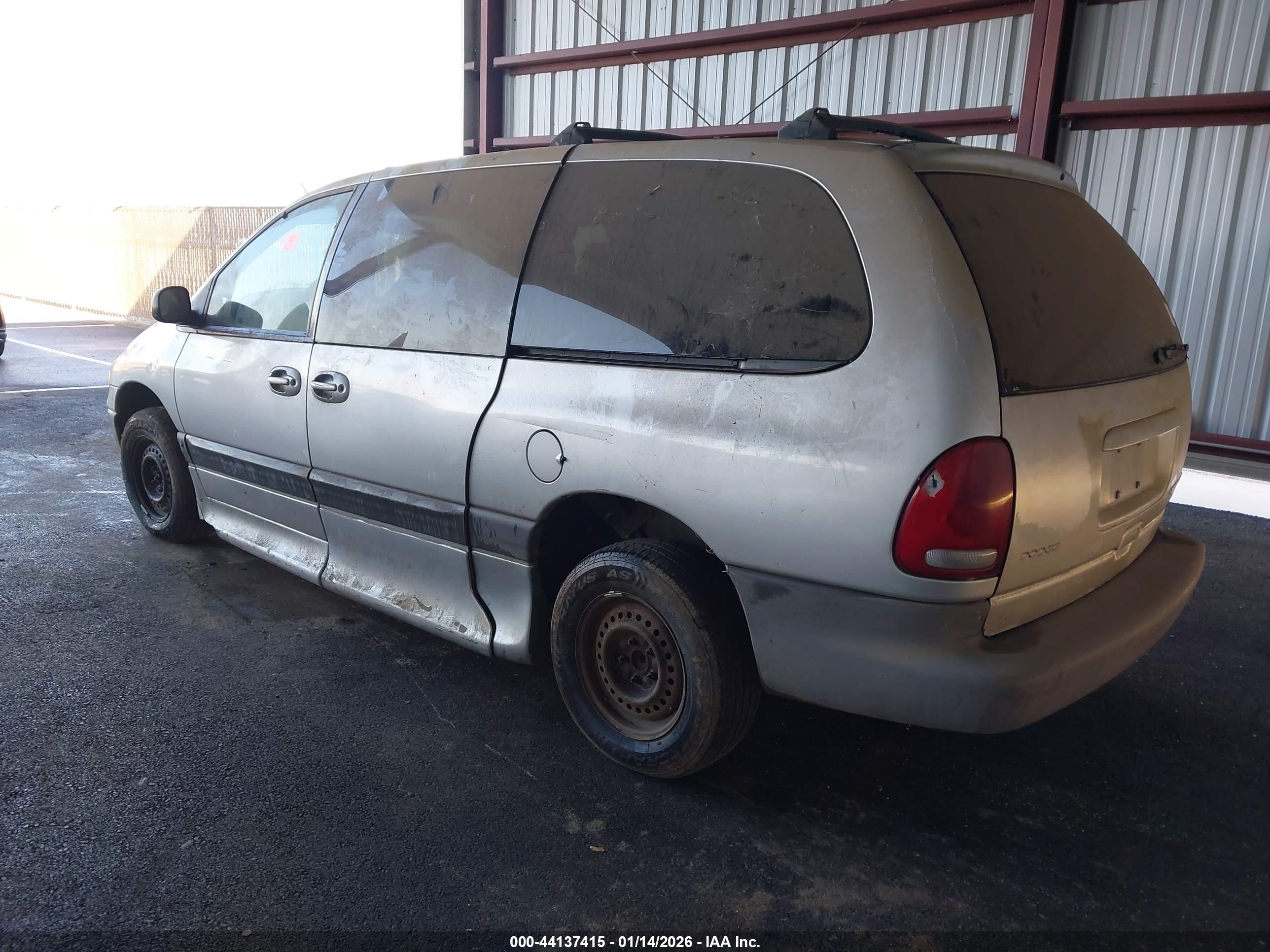 DODGE GRAND image 3
