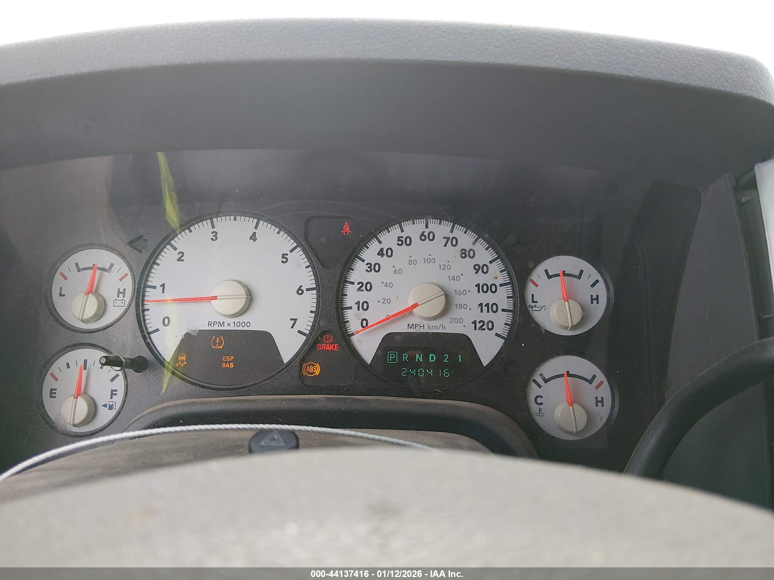 DODGE RAM image 7