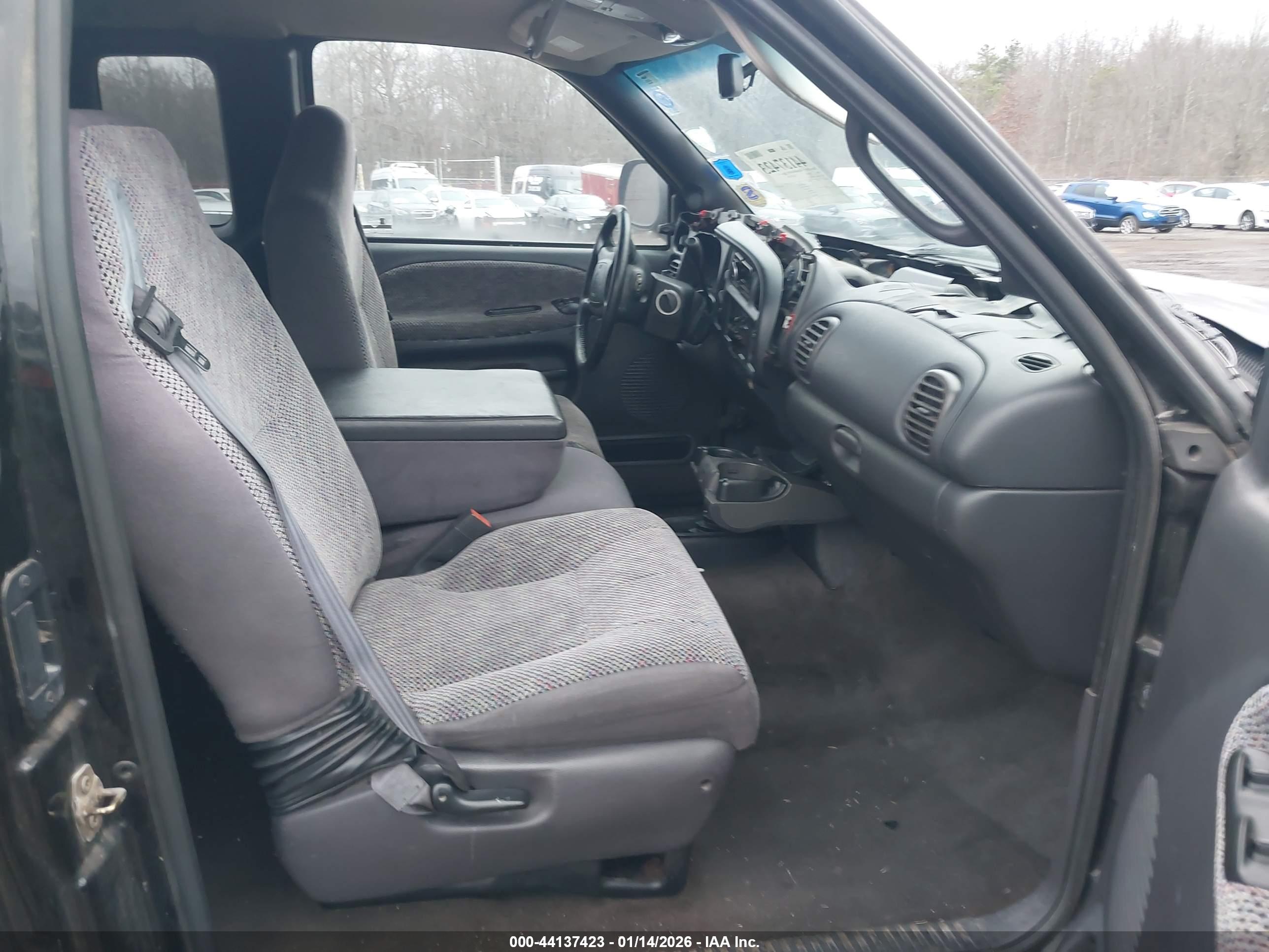 DODGE RAM image 5