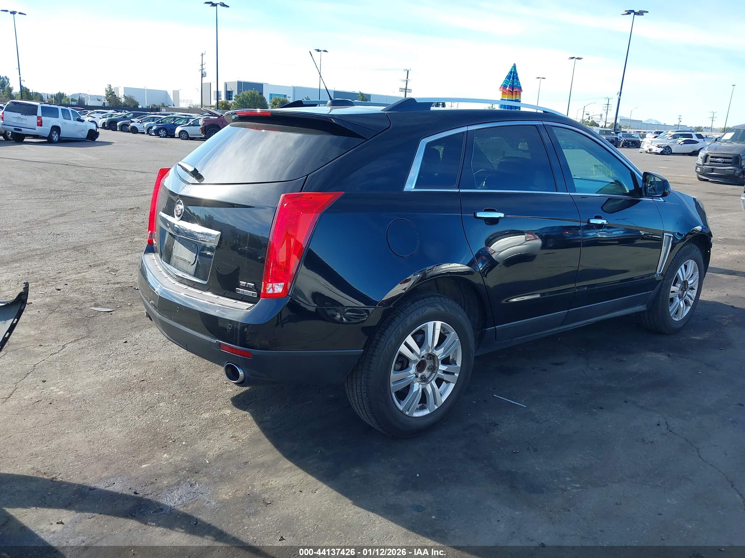 CADILLAC SRX image 4