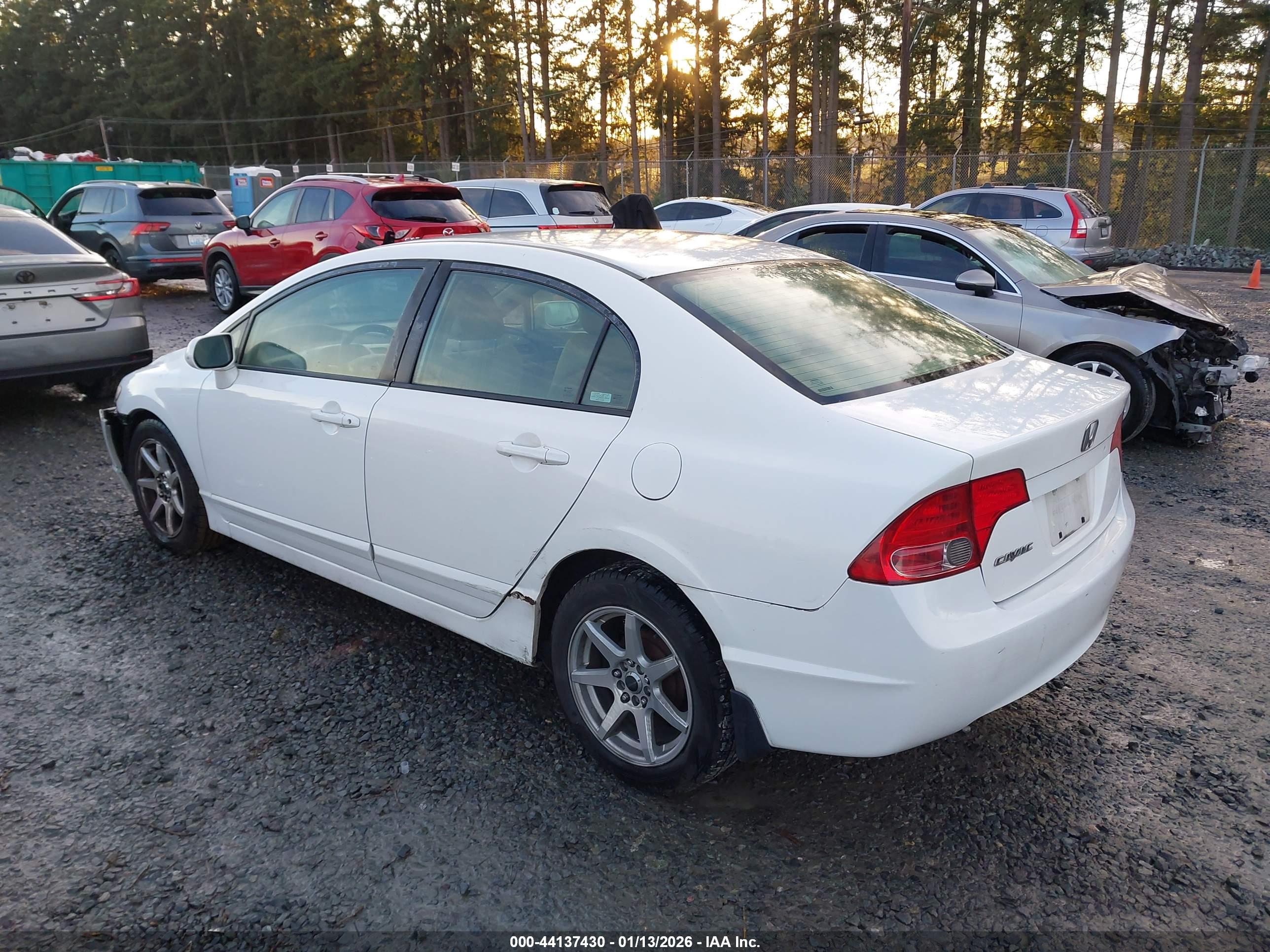 HONDA CIVIC image 3