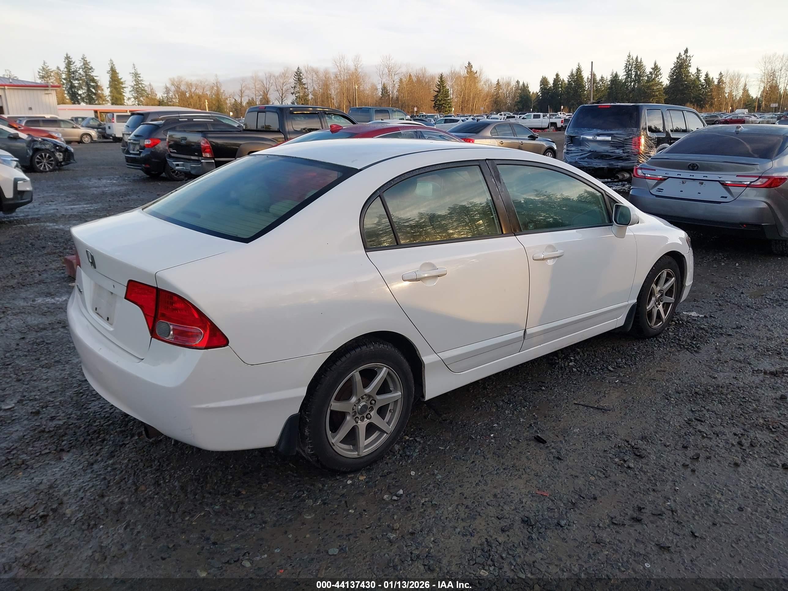 HONDA CIVIC image 4