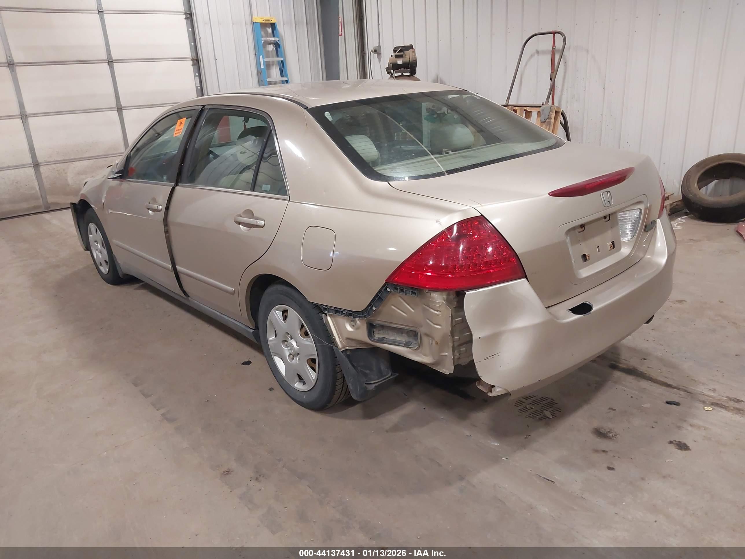 HONDA ACCORD image 3