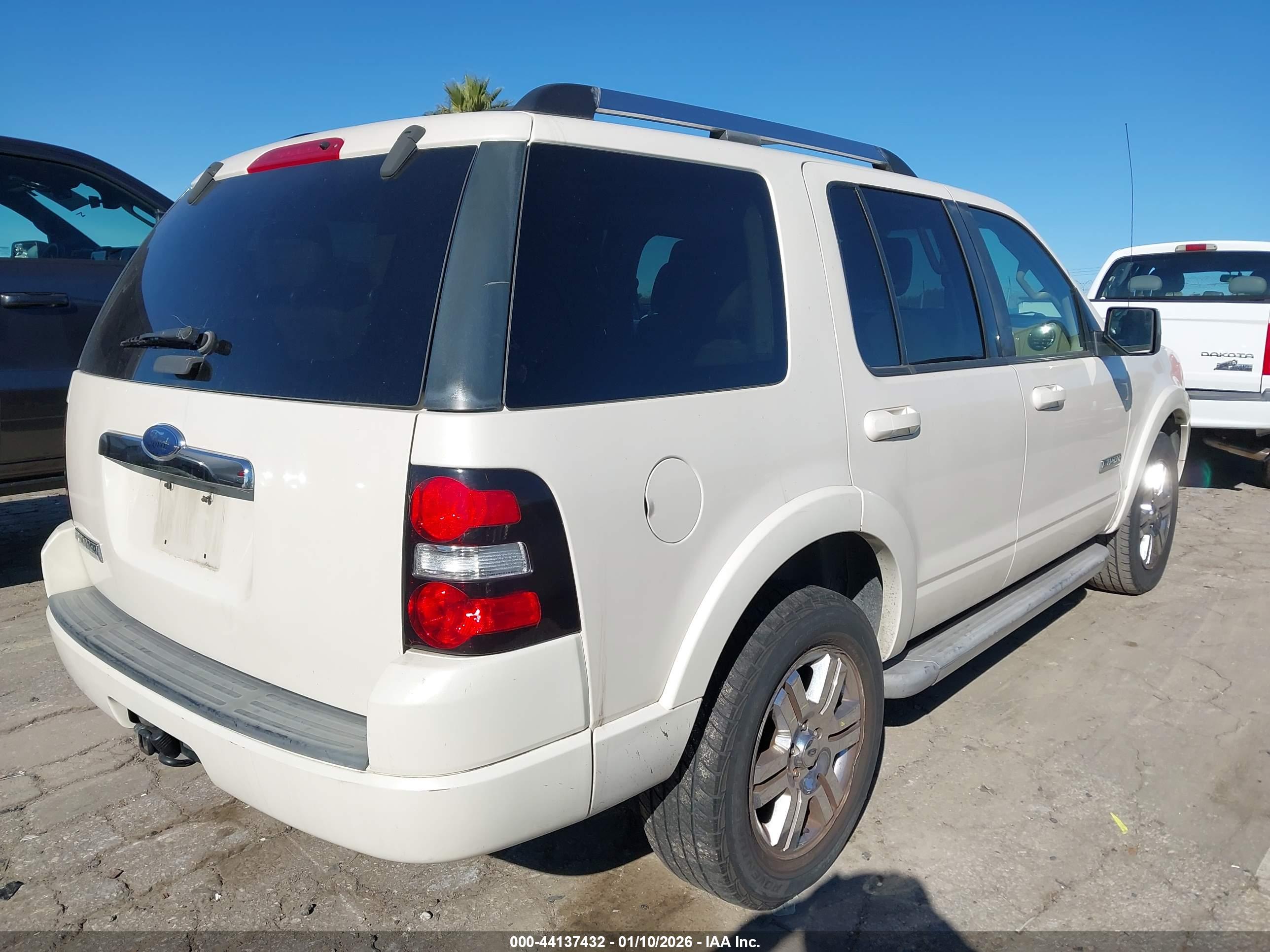 FORD EXPLORER image 4