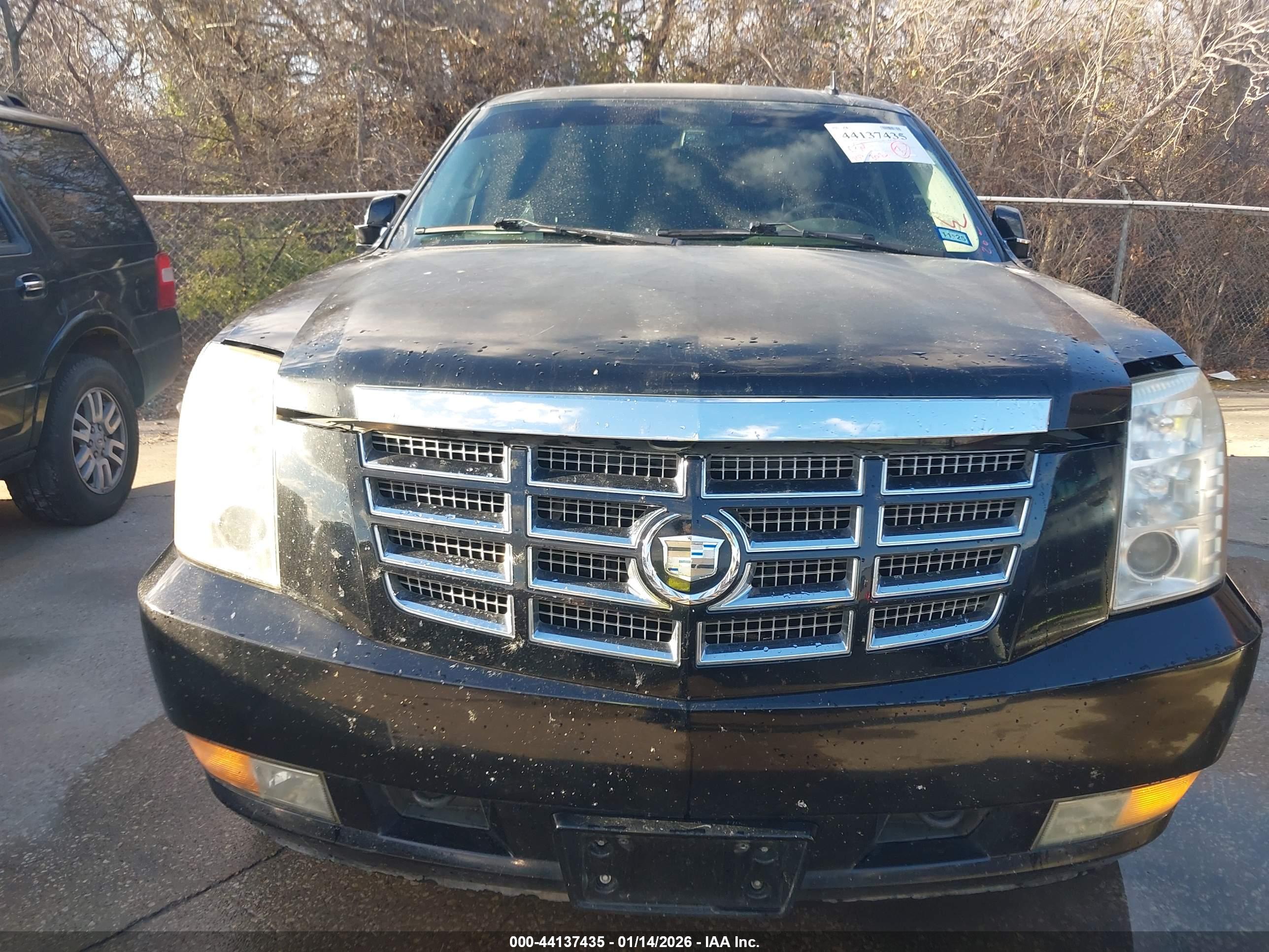 CADILLAC ESCALADE image 6