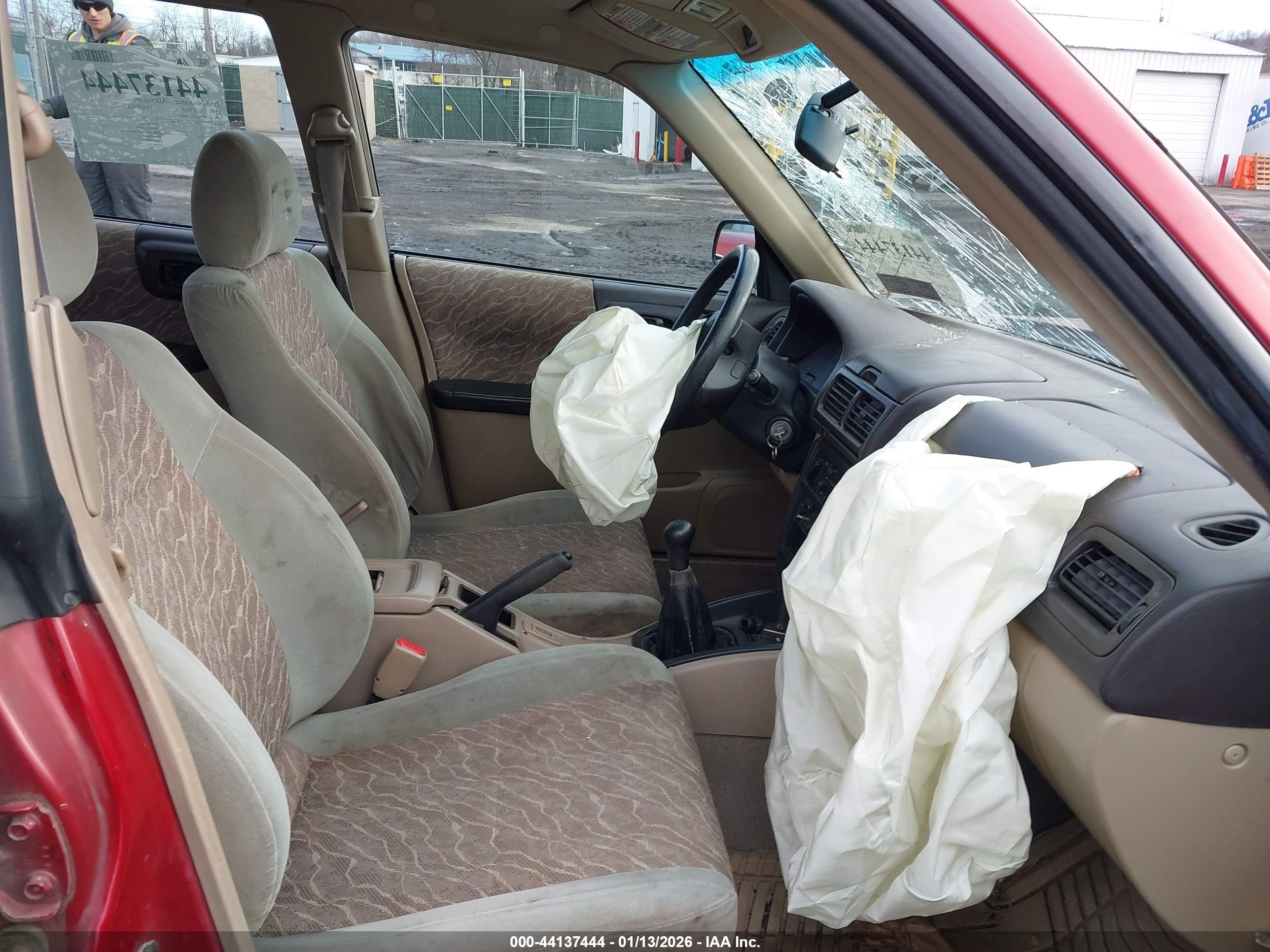 SUBARU FORESTER image 5