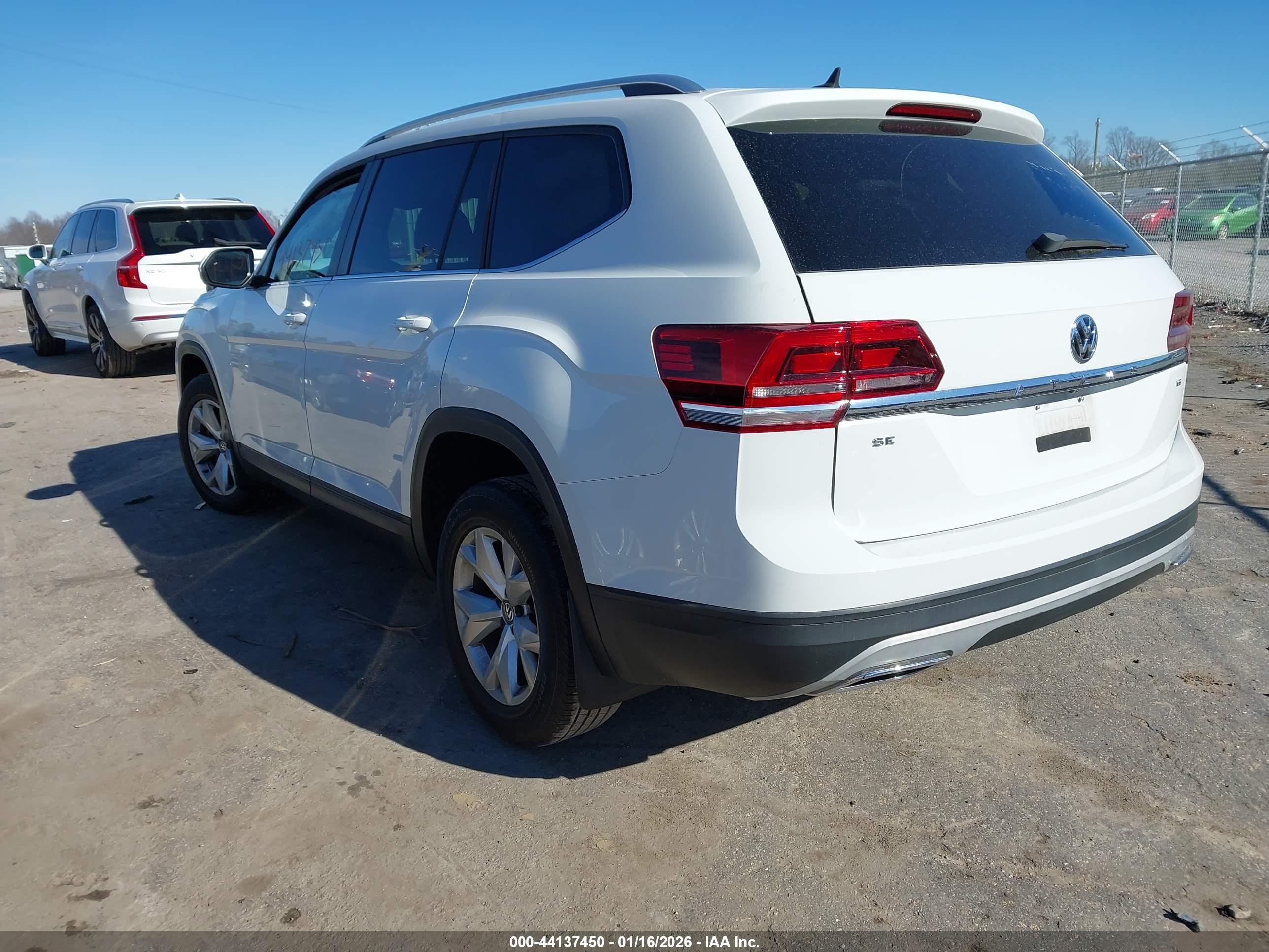 VOLKSWAGEN ATLAS image 3