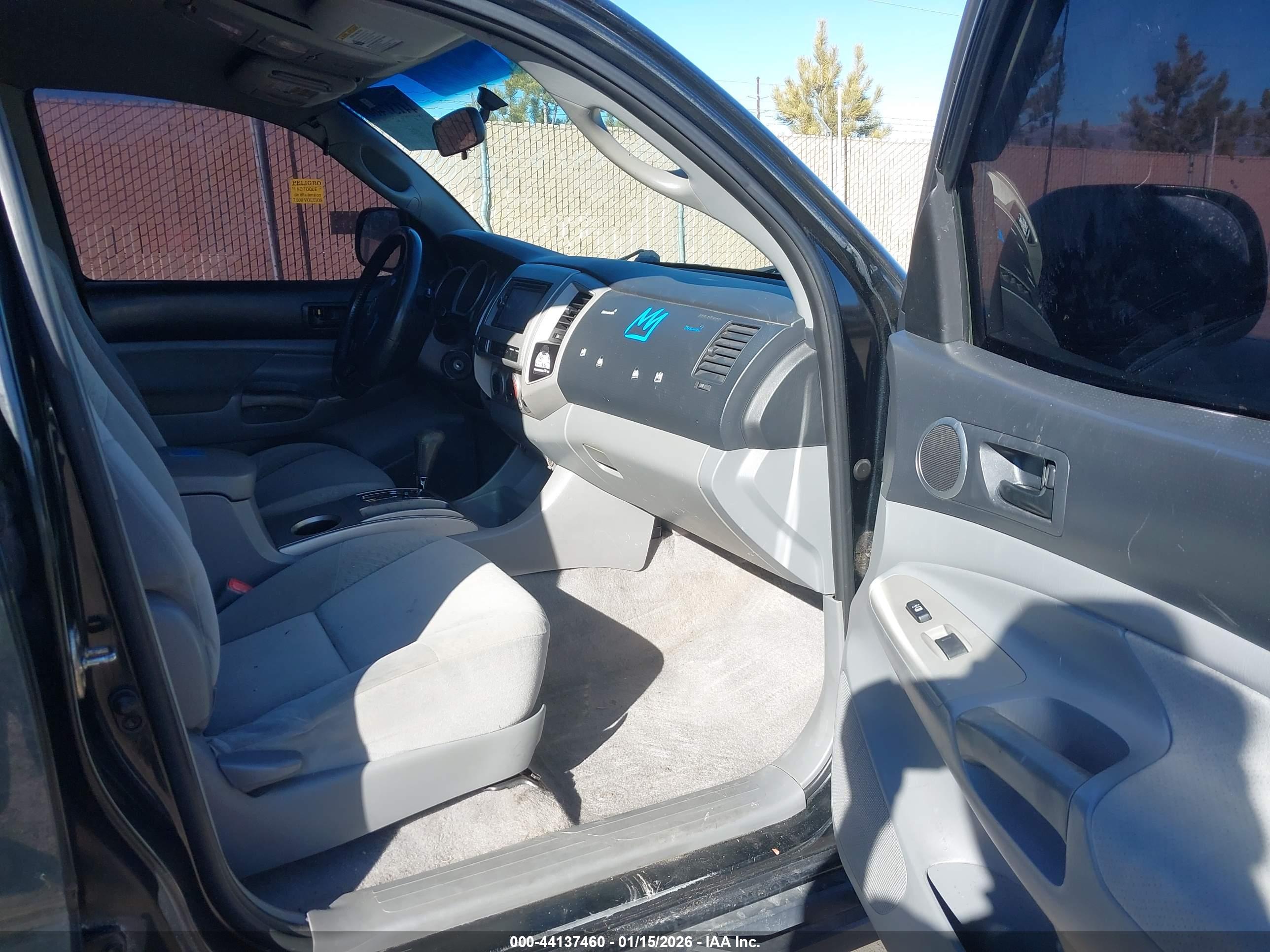 TOYOTA TACOMA image 5