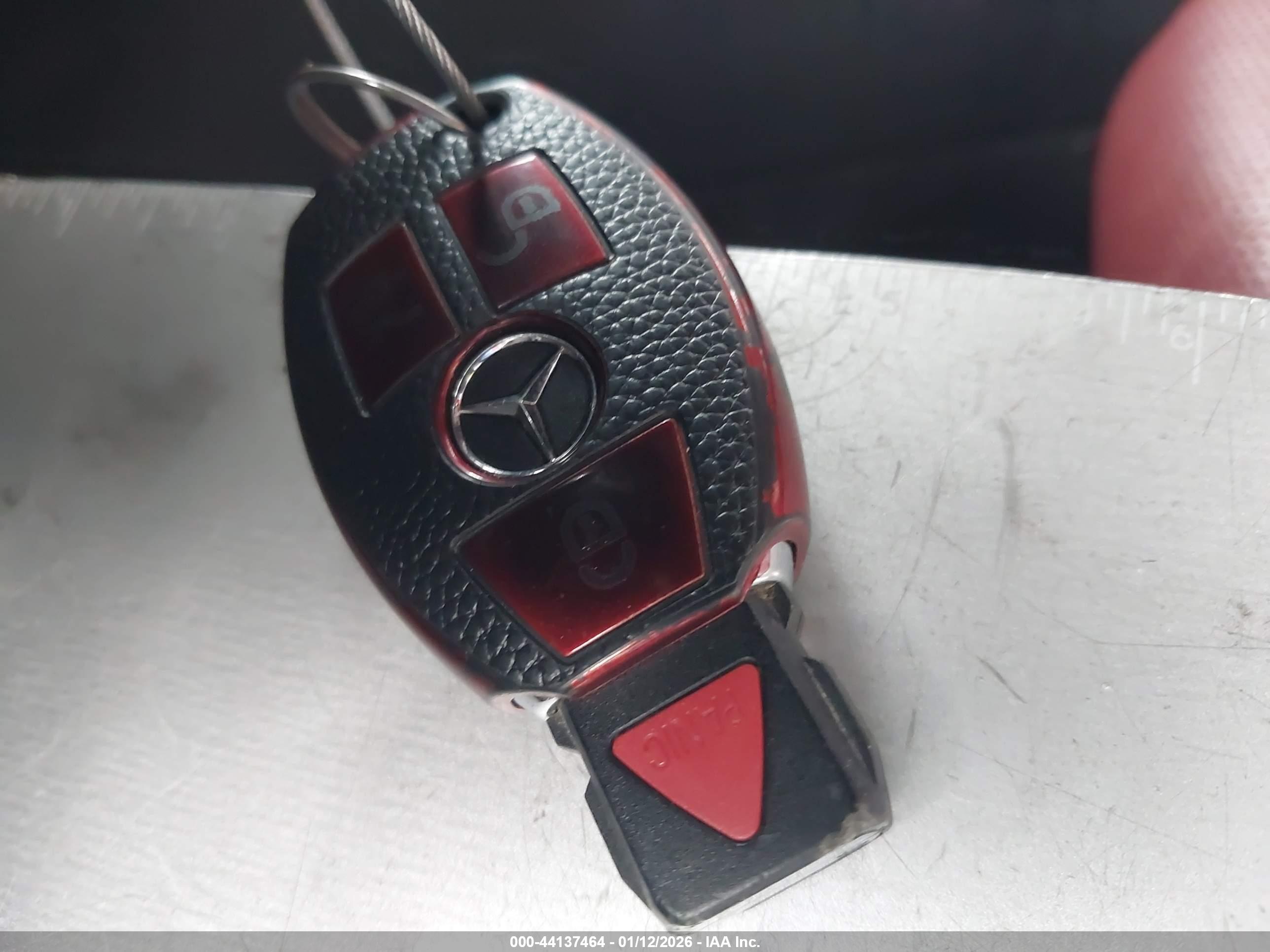 MERCEDES-BENZ C image 11