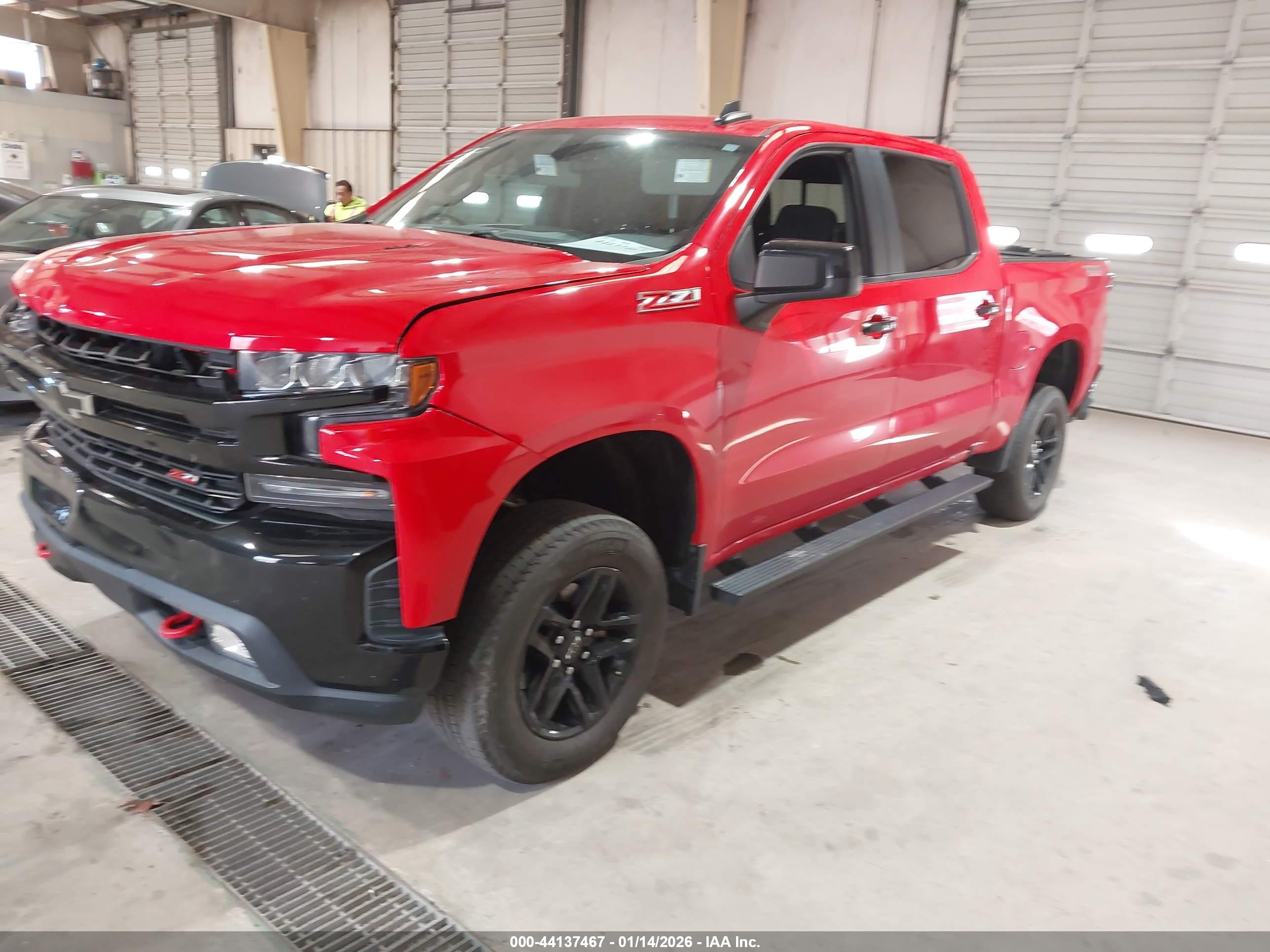CHEVROLET SILVERADO image 2