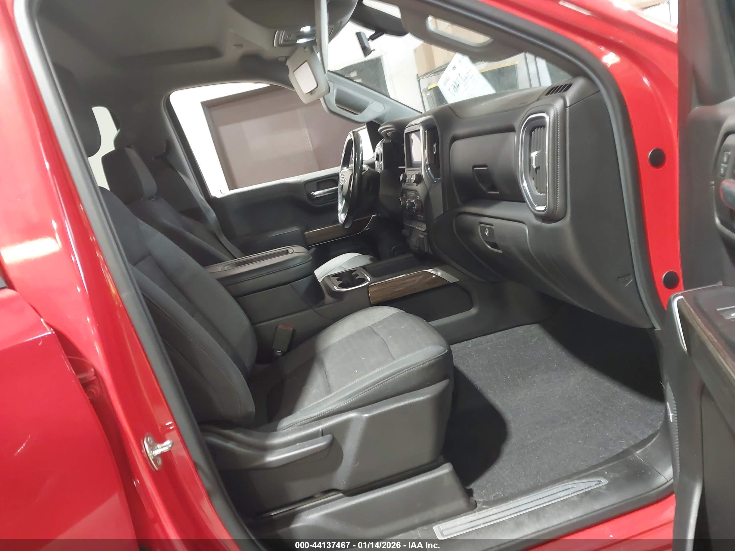 CHEVROLET SILVERADO image 5