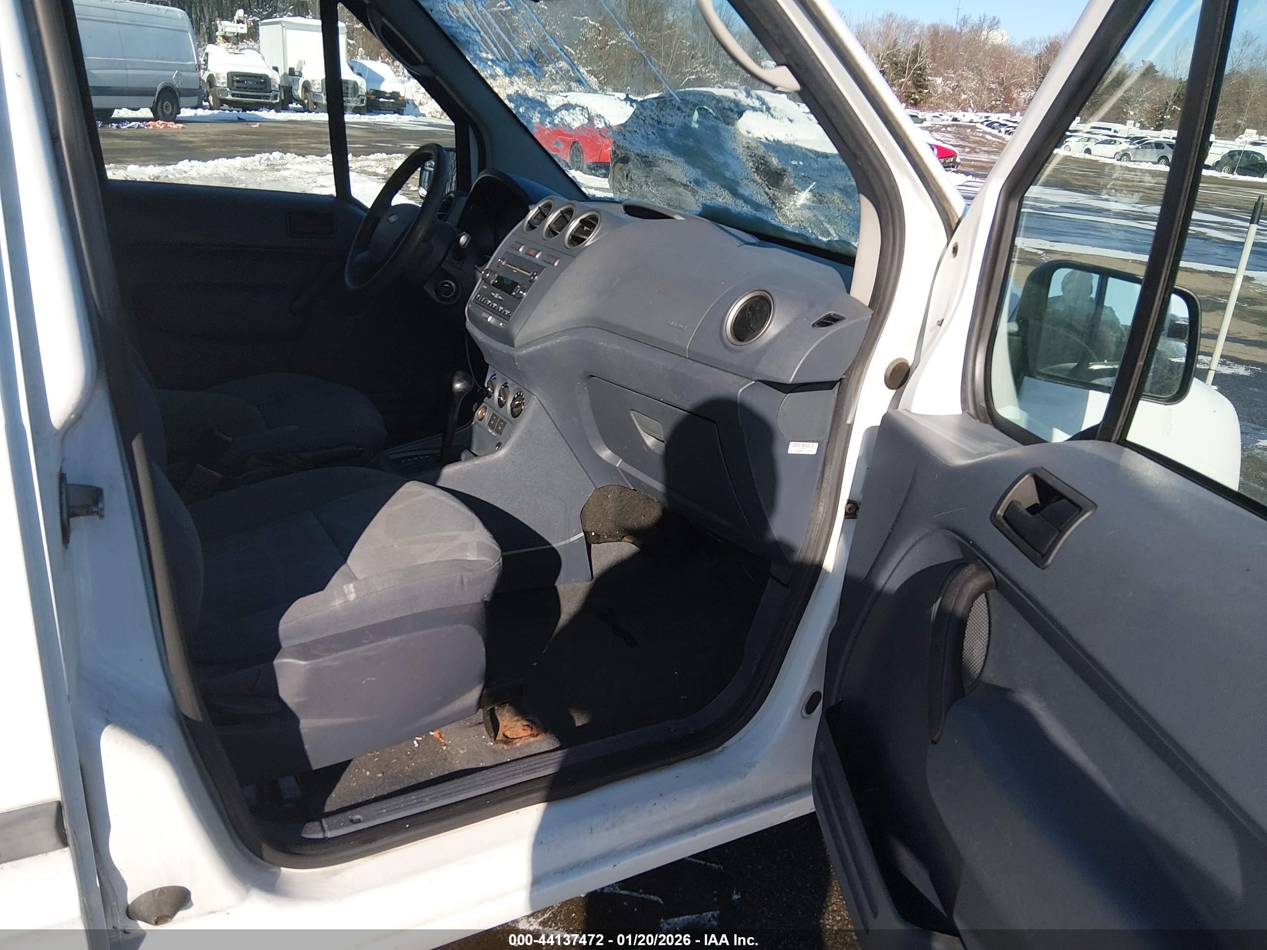 FORD TRANSIT image 5