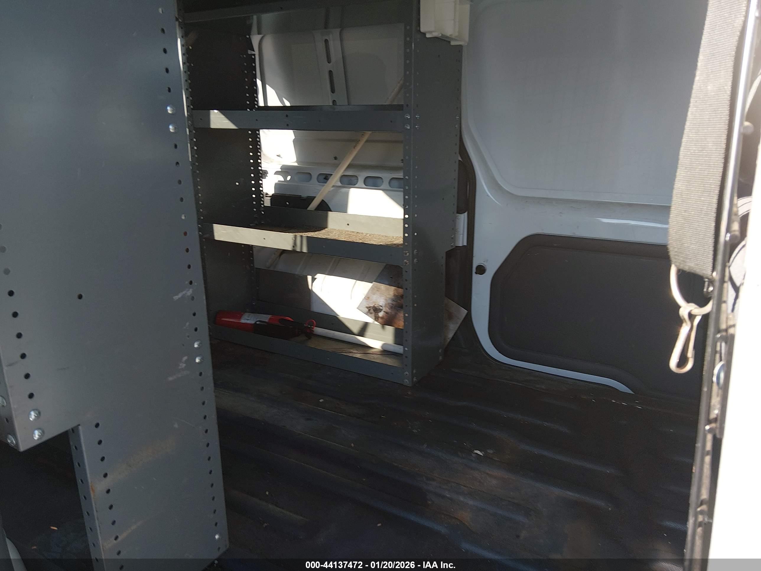 FORD TRANSIT image 8