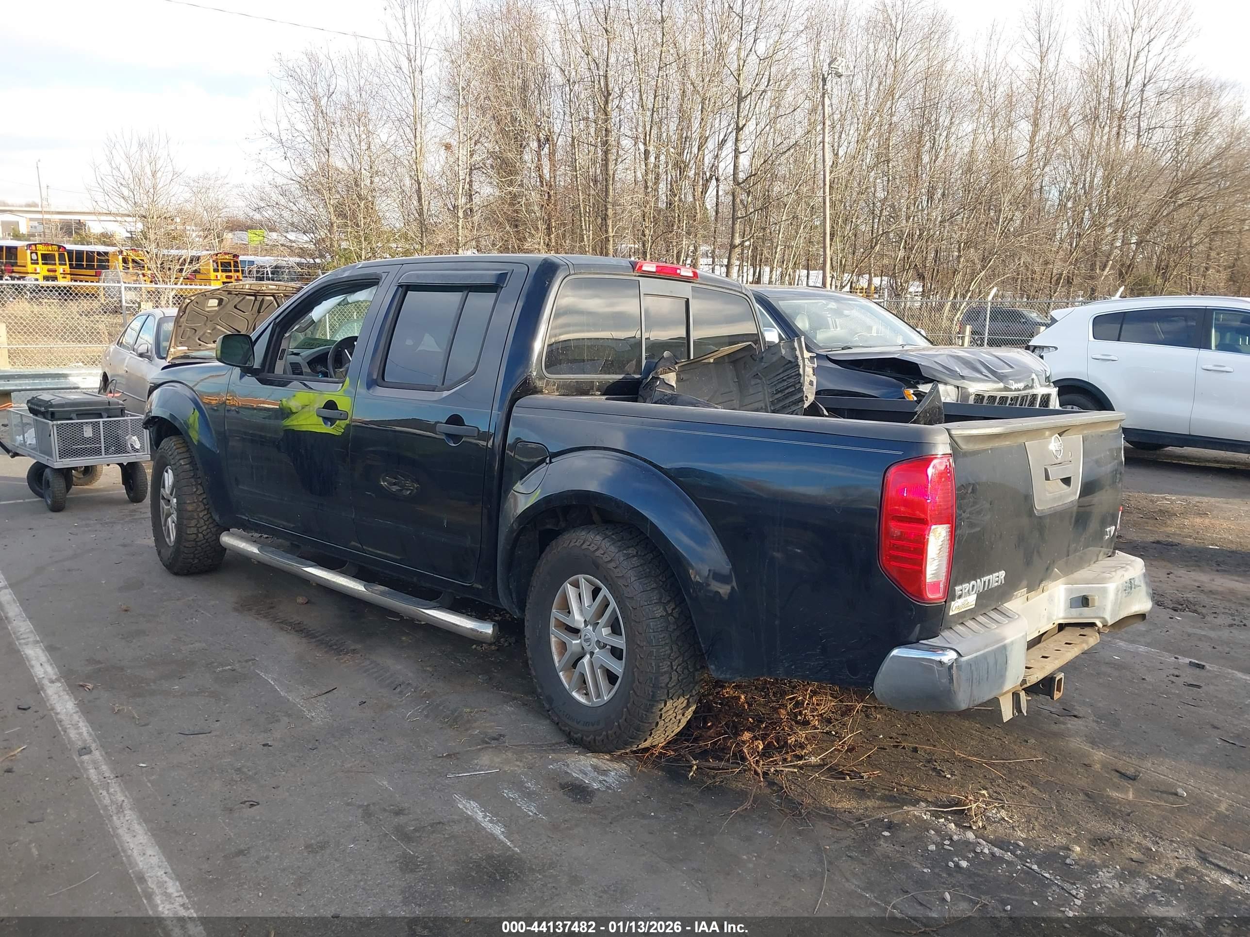 NISSAN FRONTIER image 3