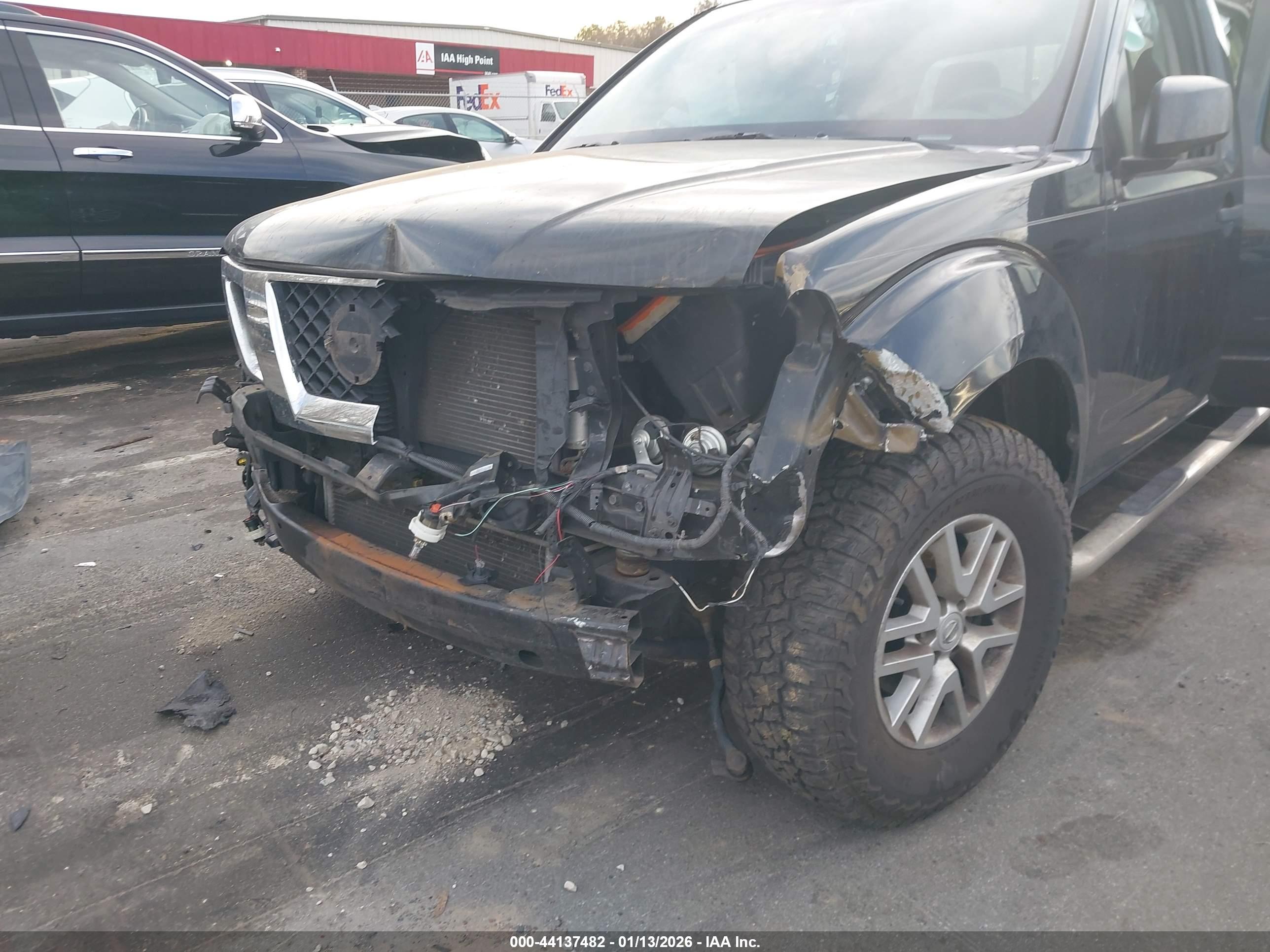 NISSAN FRONTIER image 6