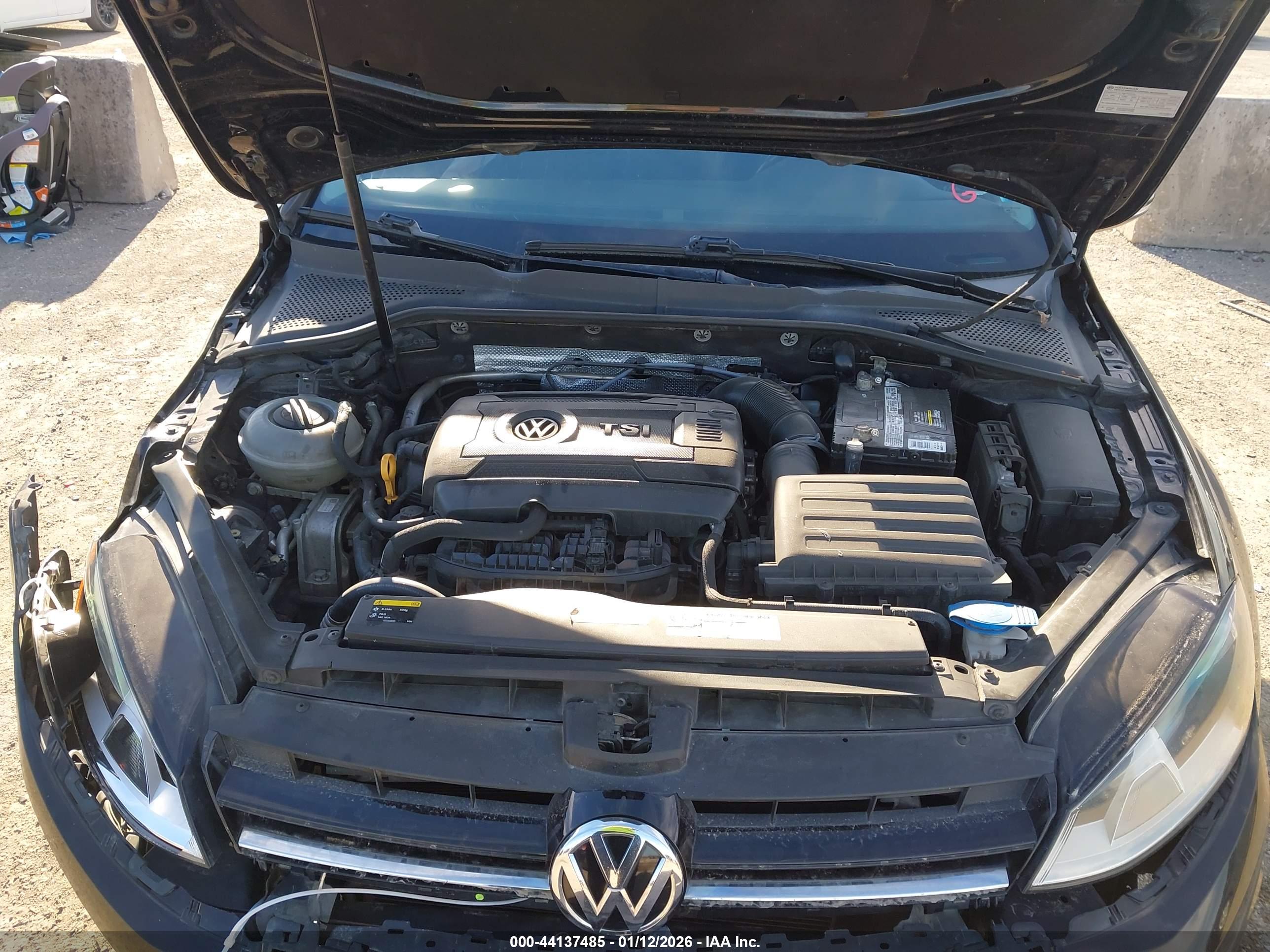 VOLKSWAGEN GOLF image 10