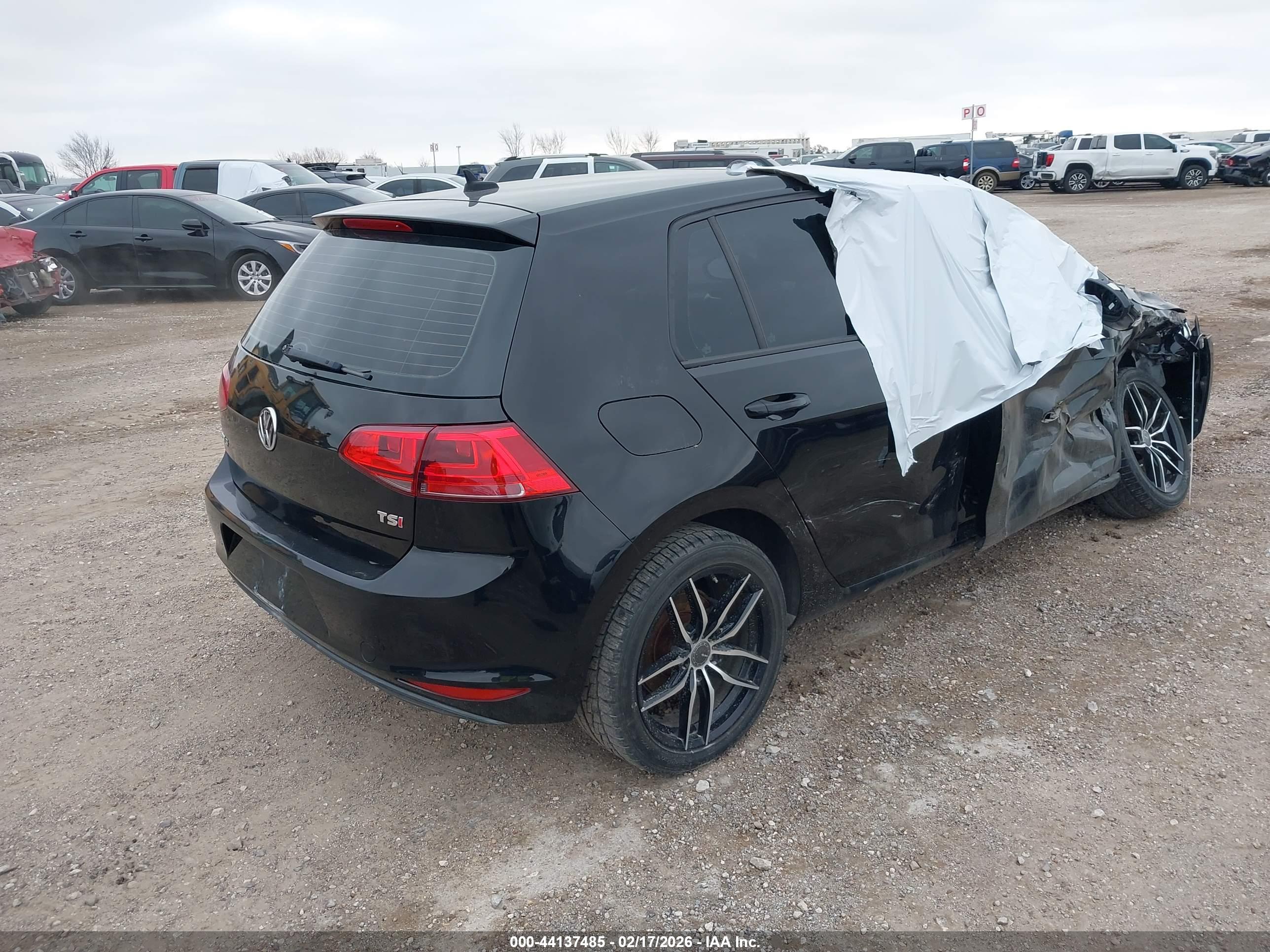 VOLKSWAGEN GOLF image 4