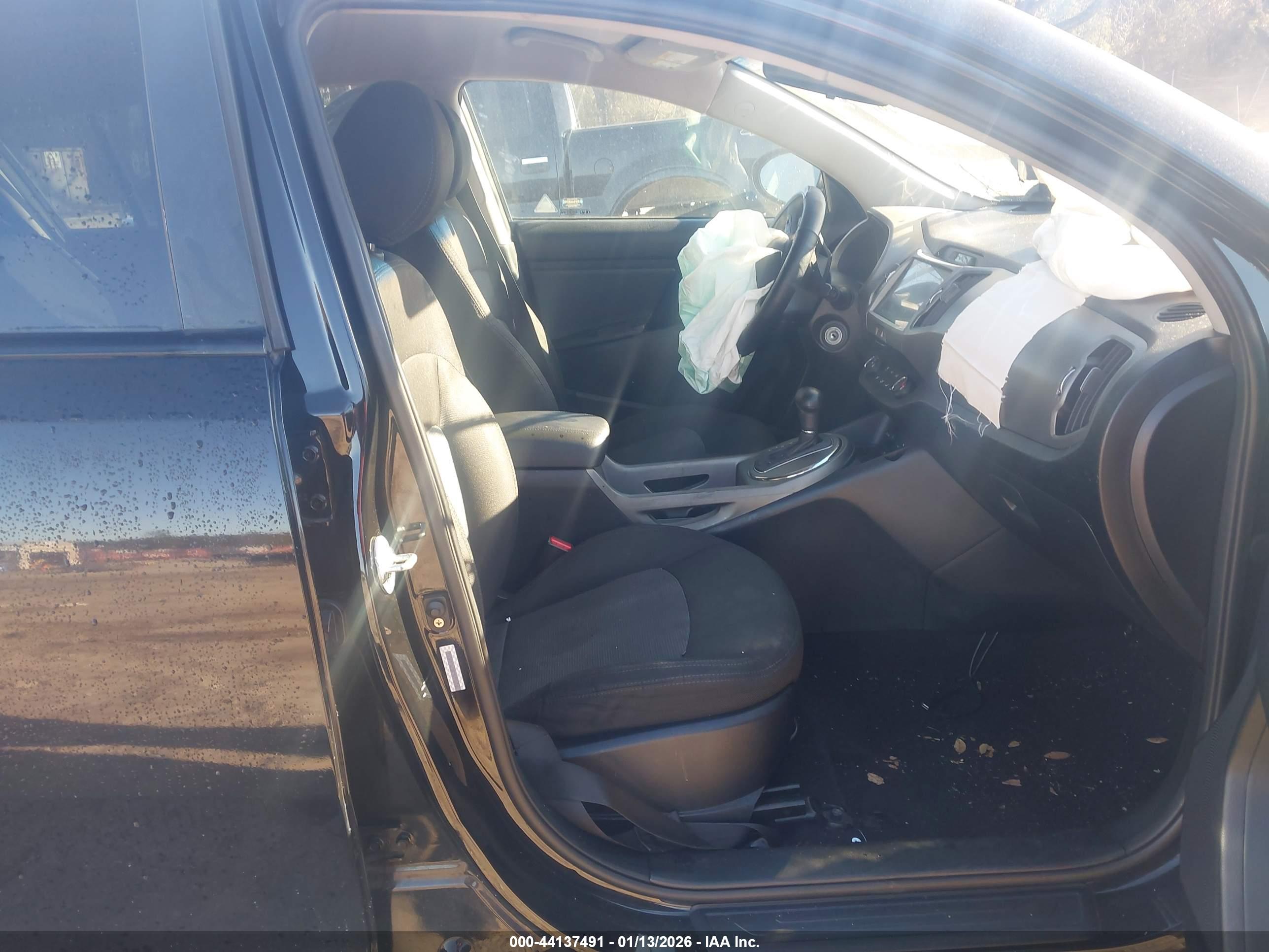 KIA SPORTAGE image 5