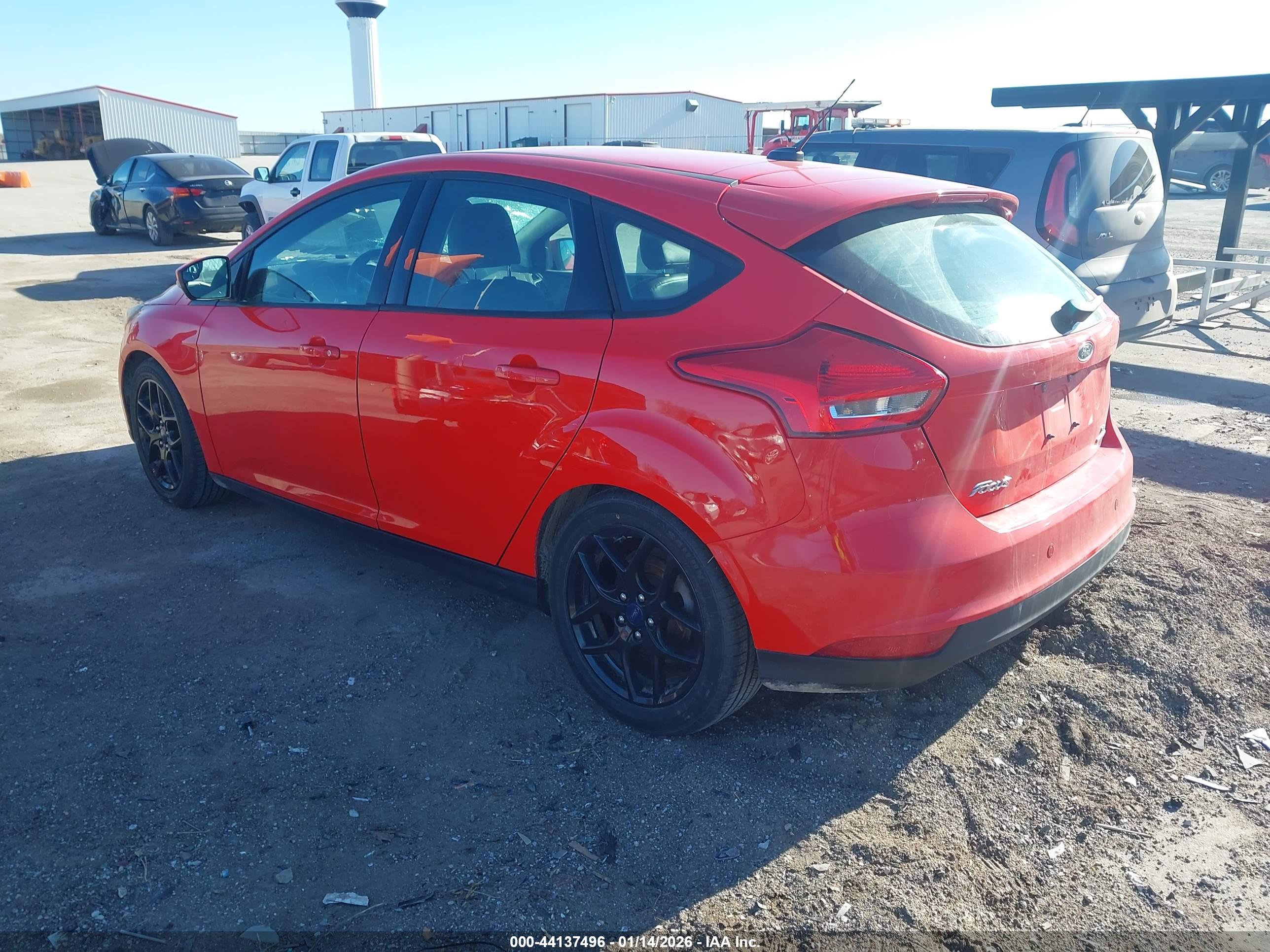 FORD FOCUS image 3
