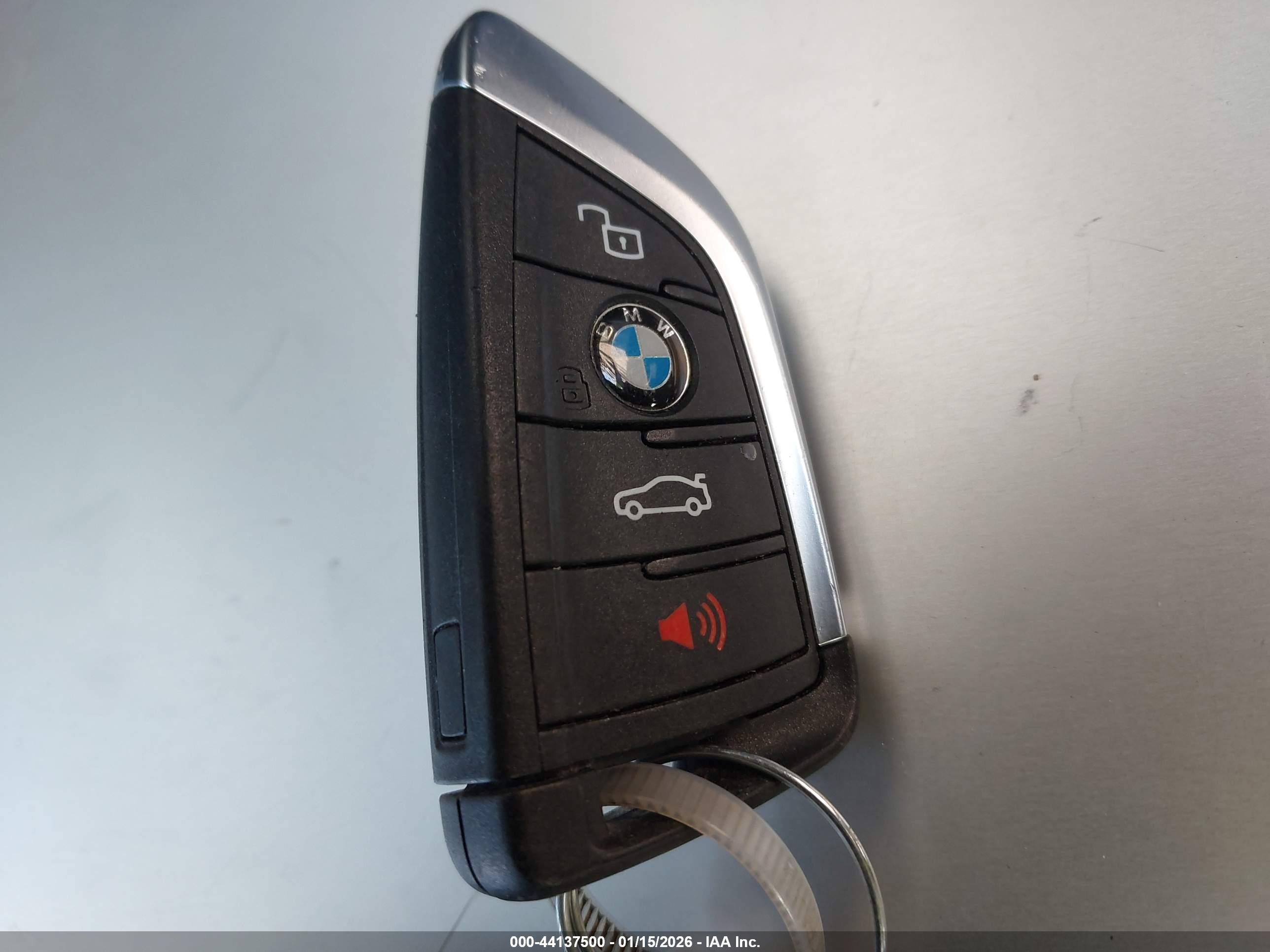 BMW 330I image 11