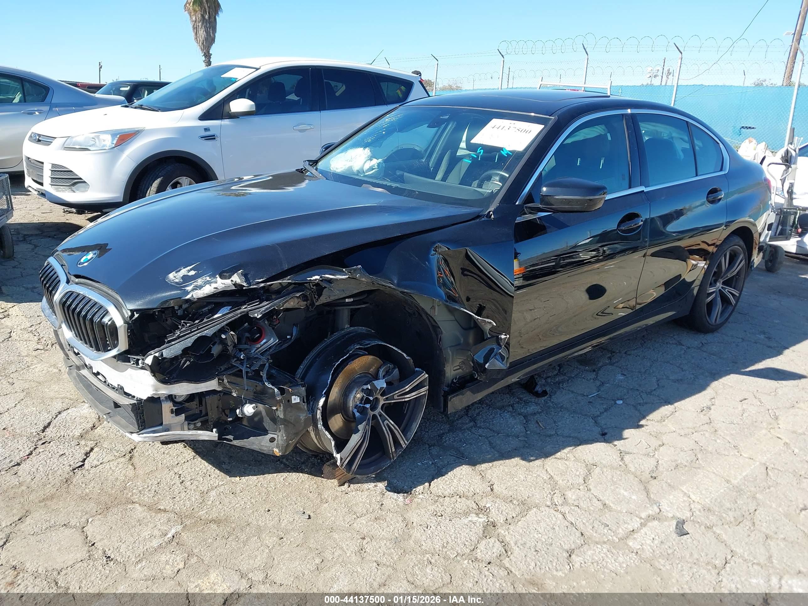 BMW 330I image 2
