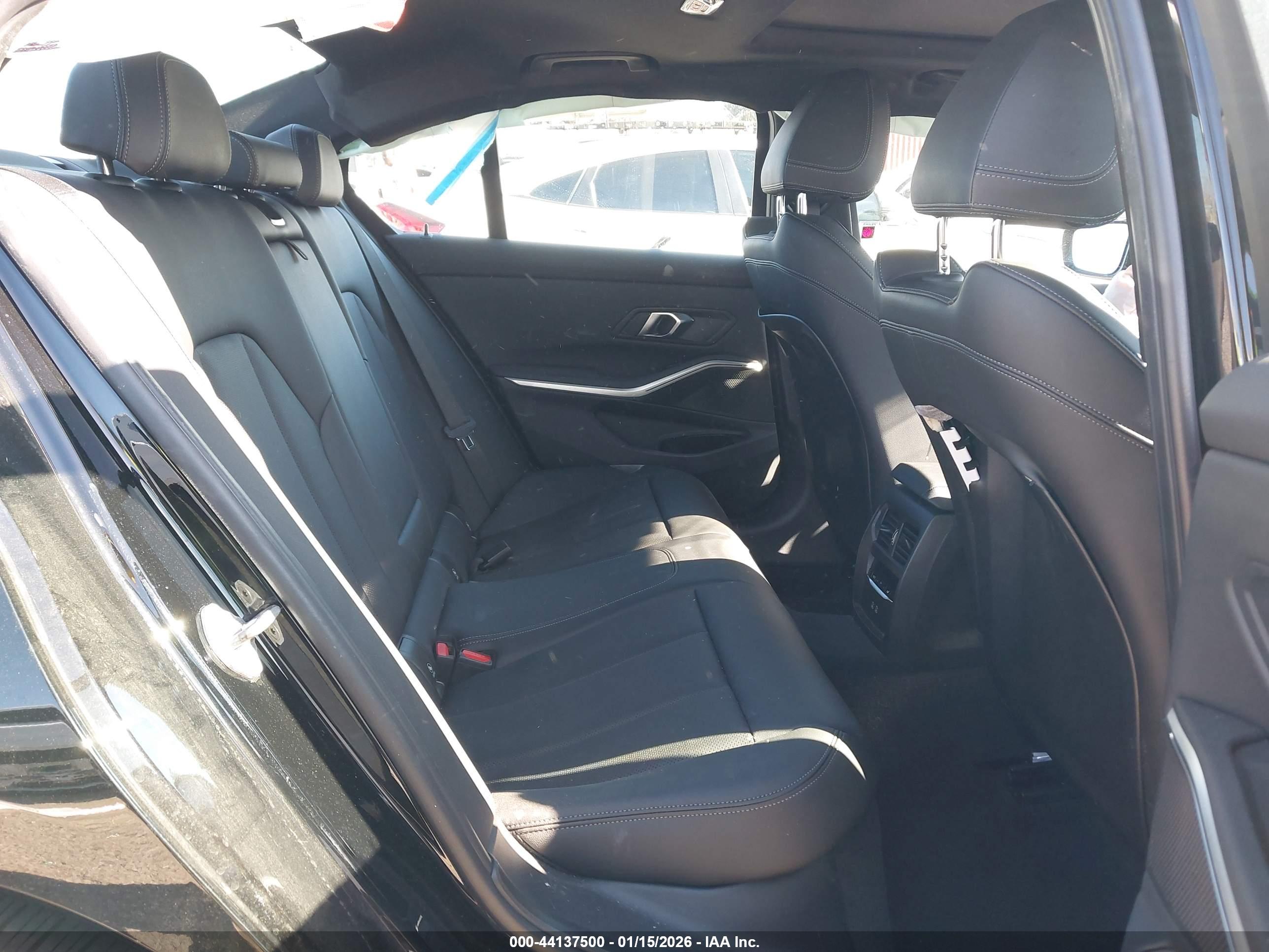 BMW 330I image 8