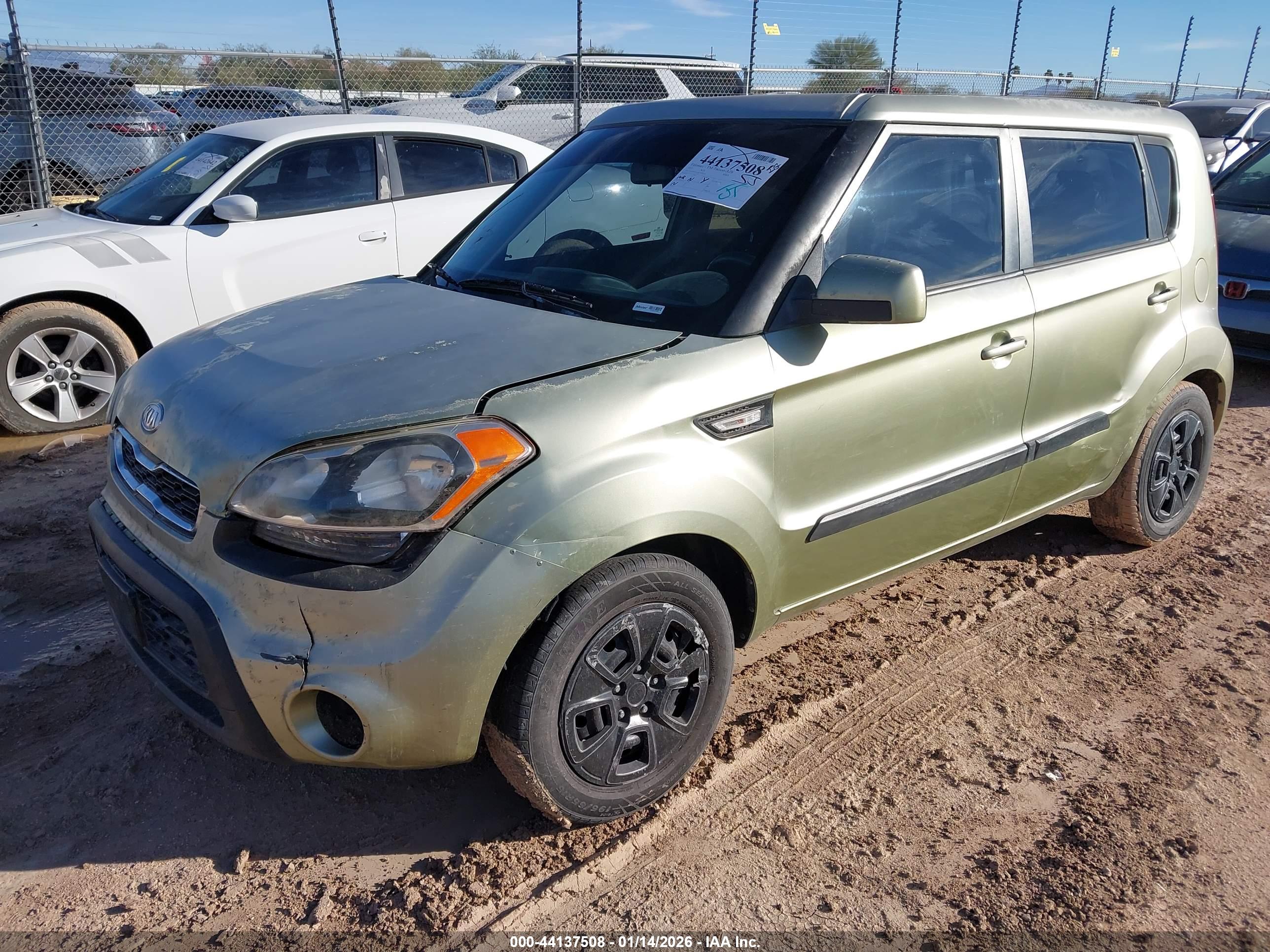 KIA SOUL image 2