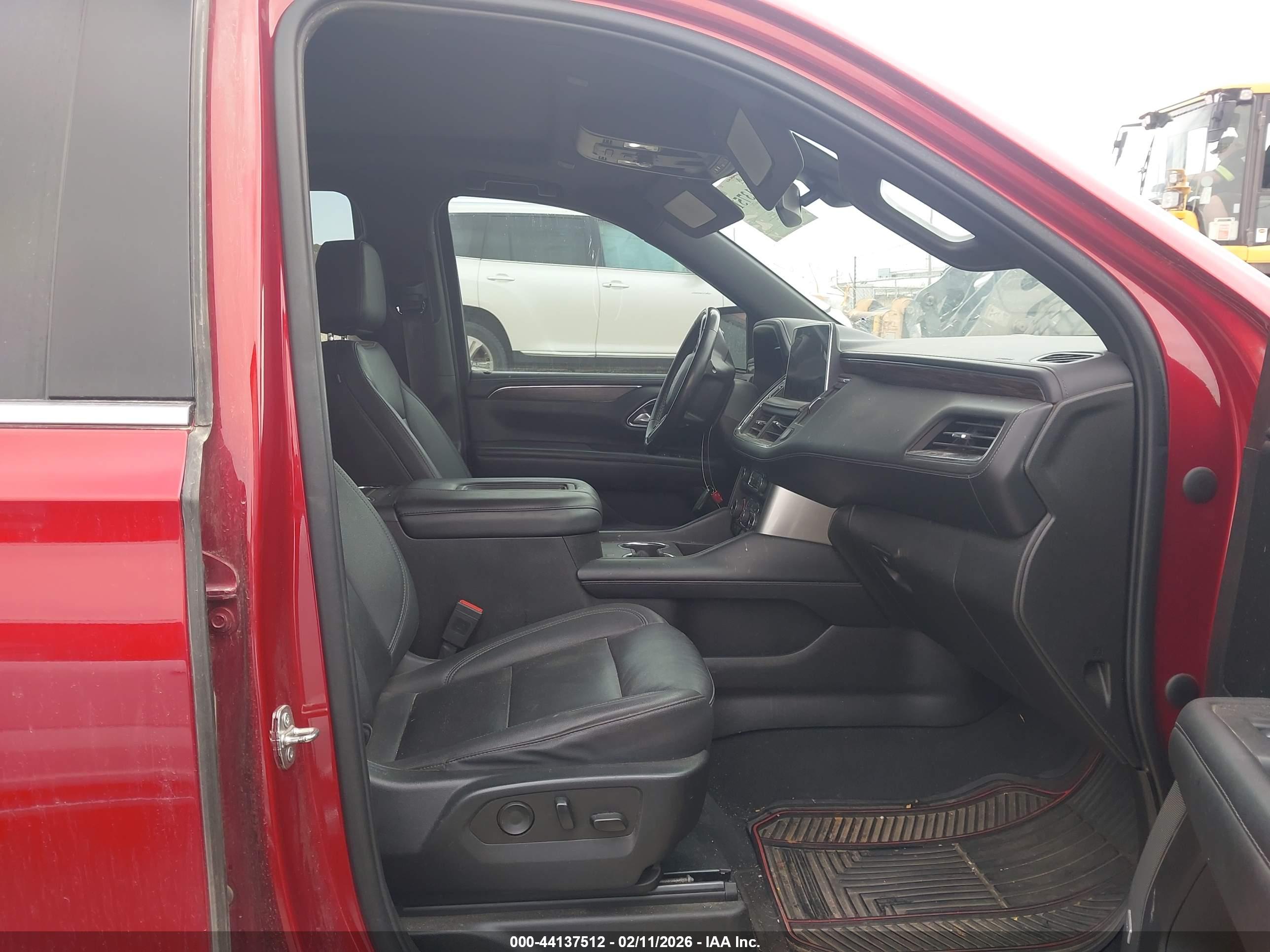 CHEVROLET TAHOE image 5