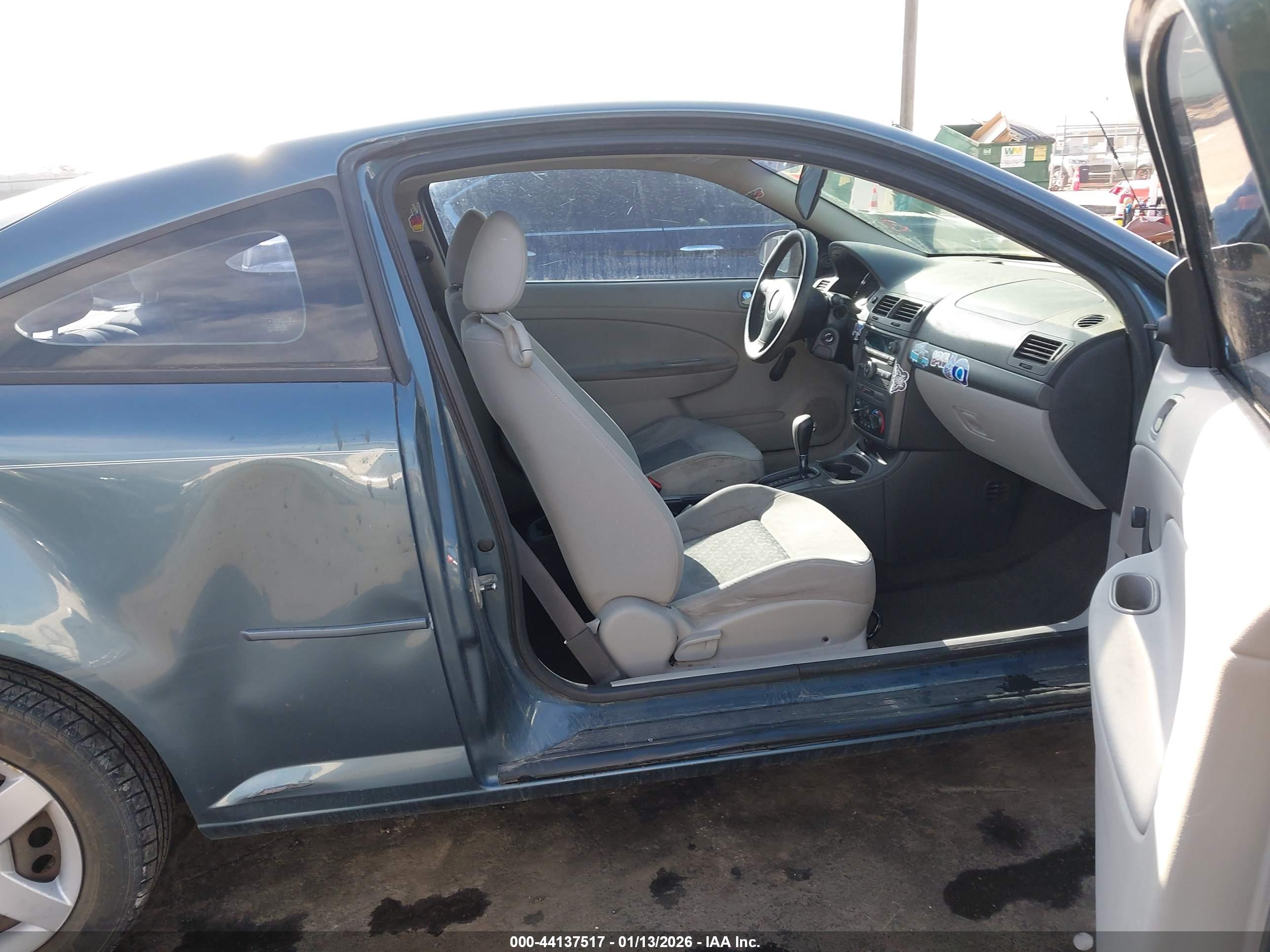 CHEVROLET COBALT image 5