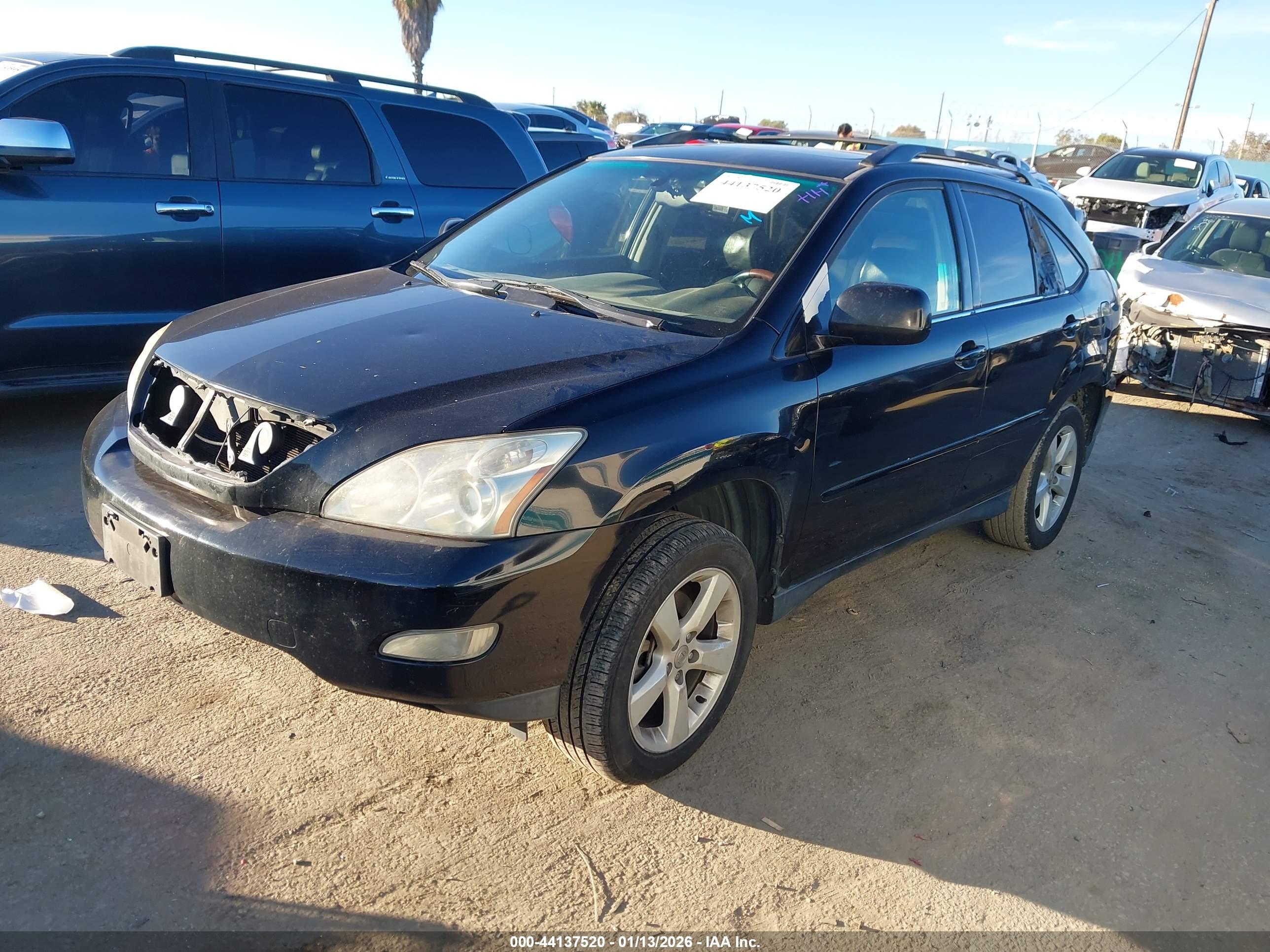 LEXUS RX image 2