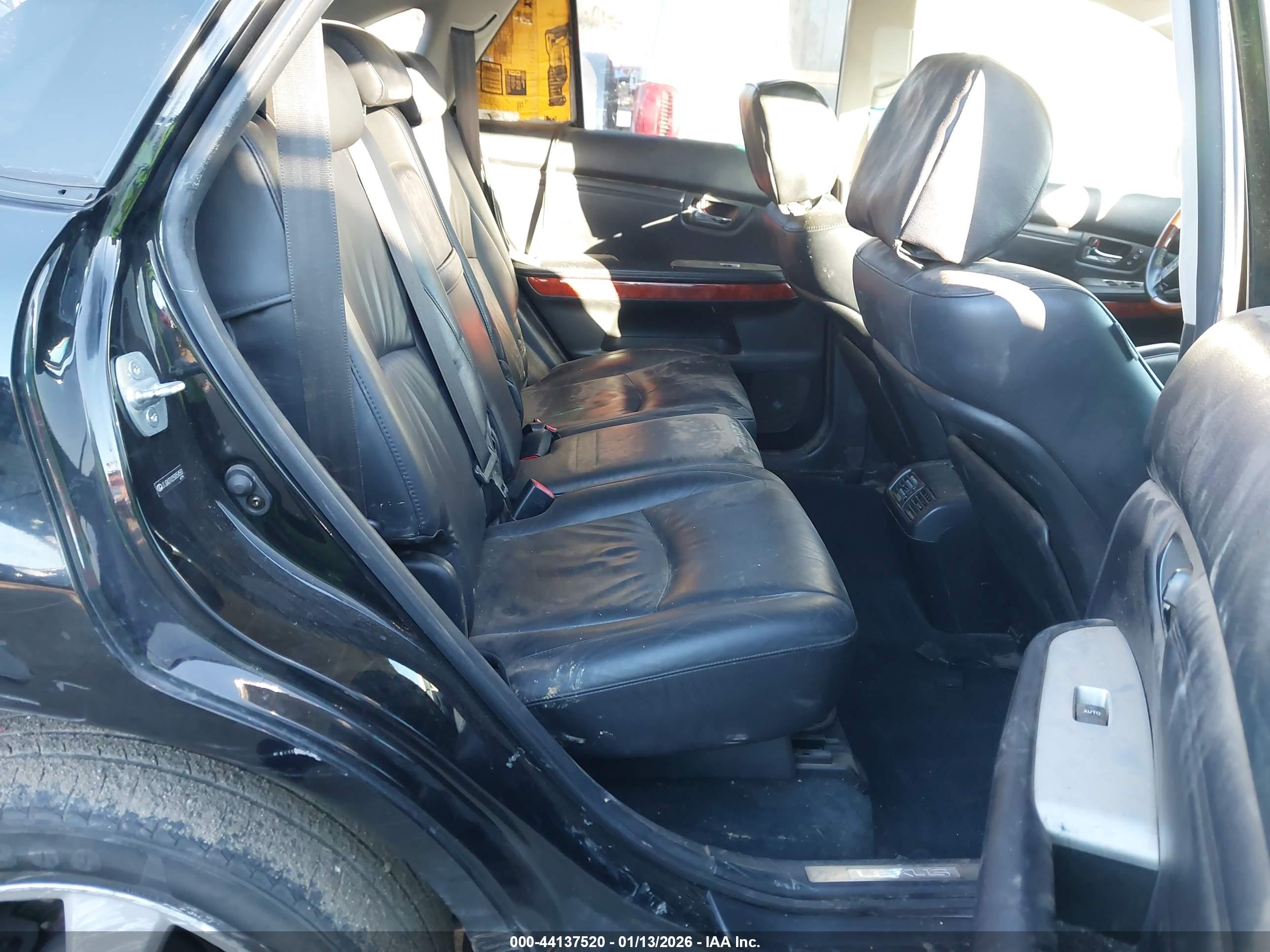 LEXUS RX image 8