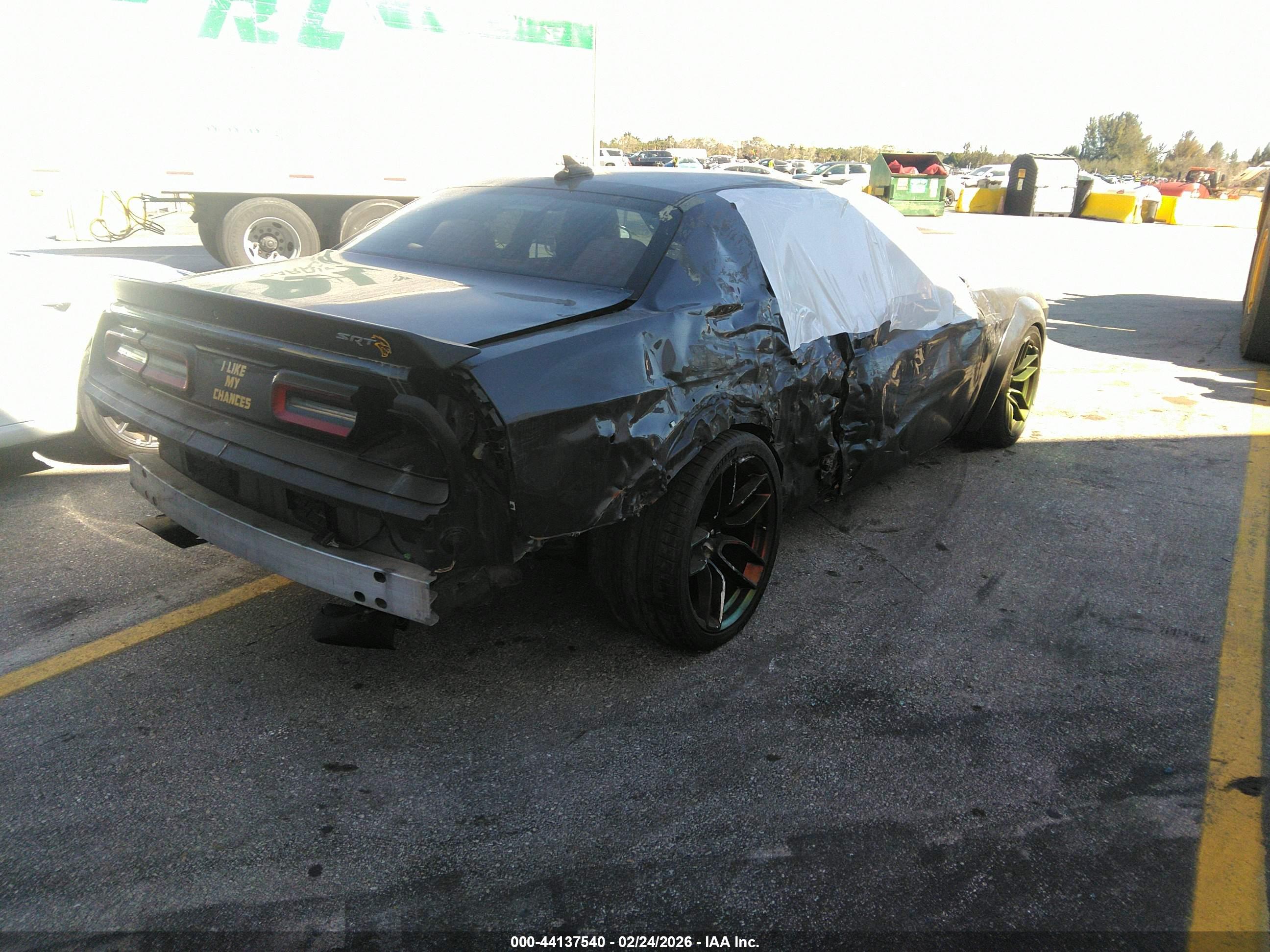 DODGE CHALLENGER image 4
