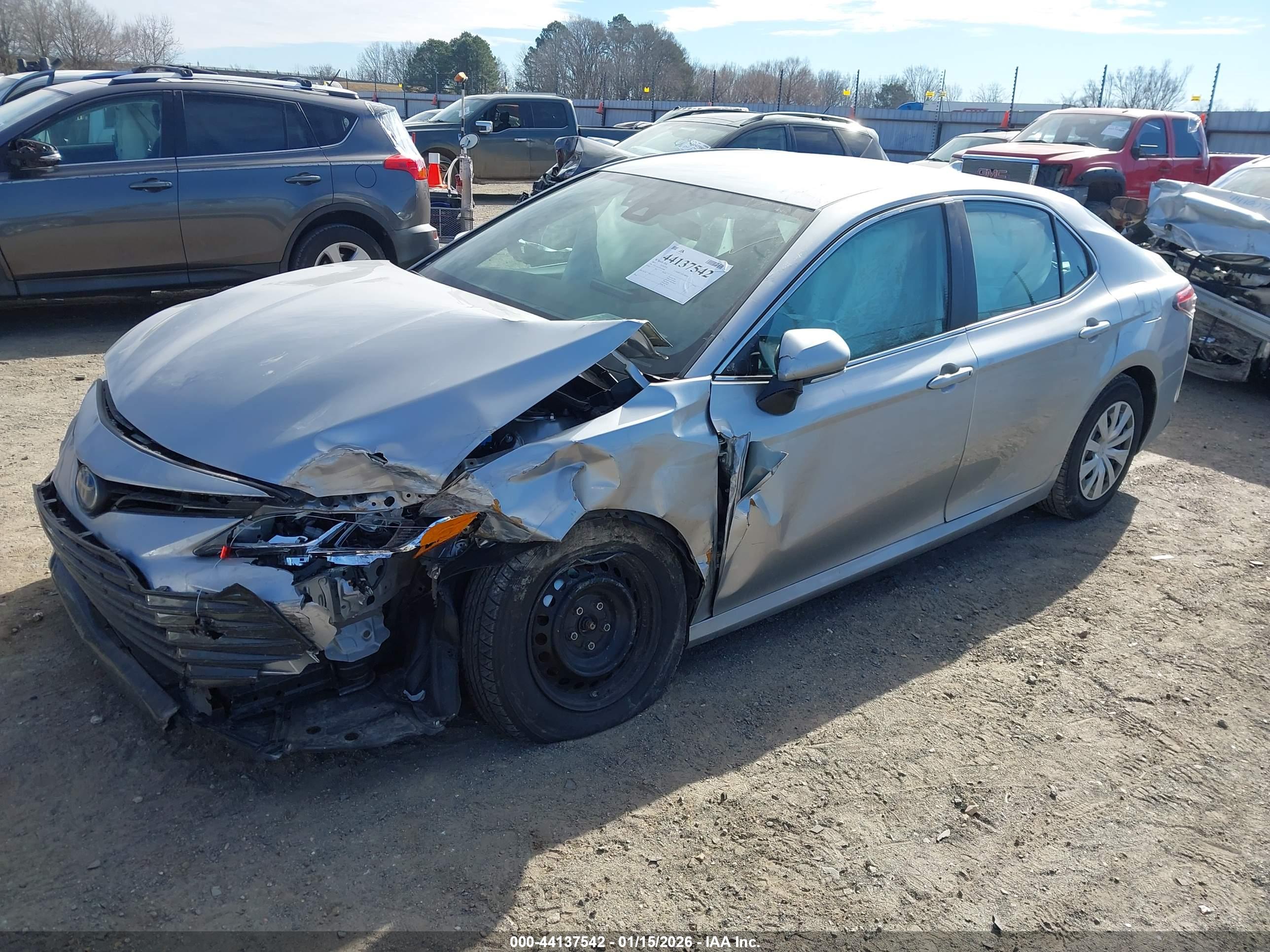 TOYOTA CAMRY image 2