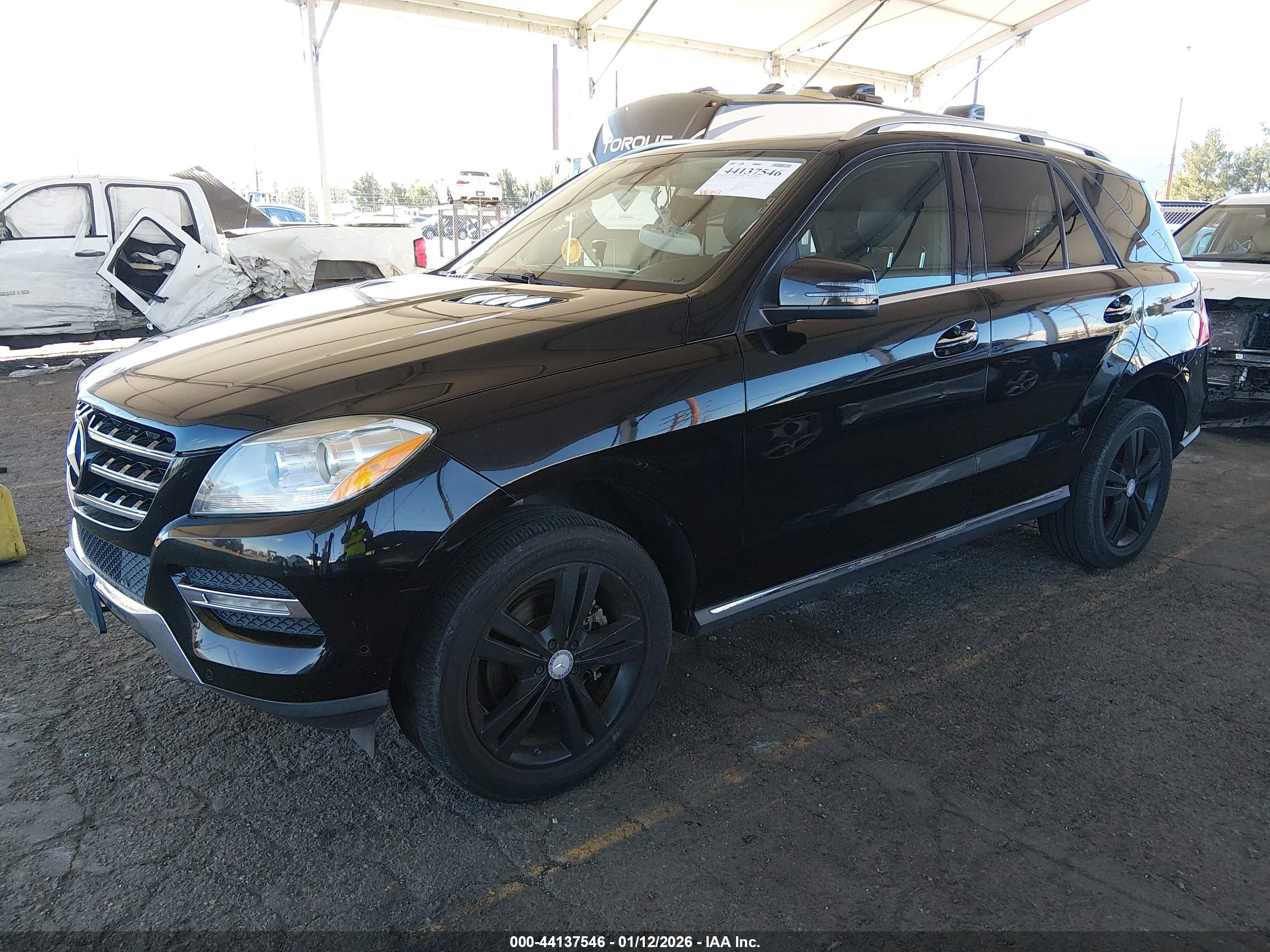 MERCEDES-BENZ ML image 2