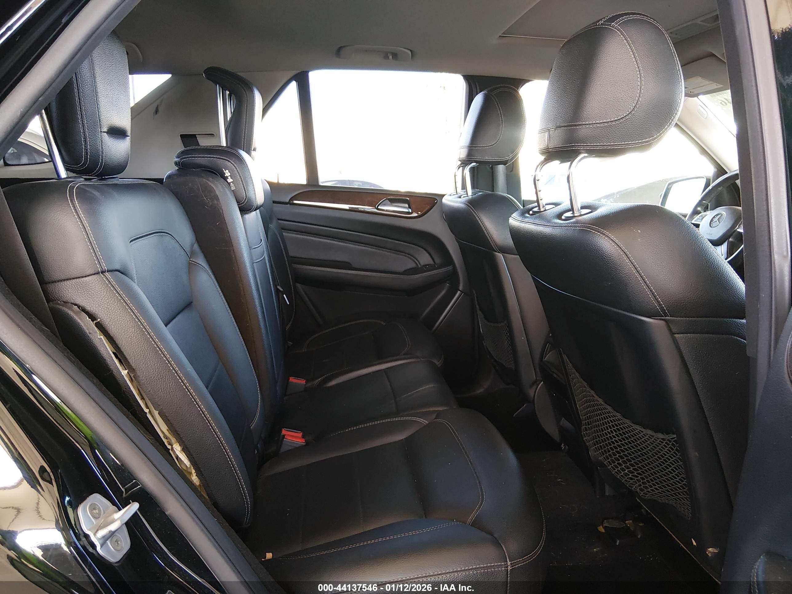 MERCEDES-BENZ ML image 8
