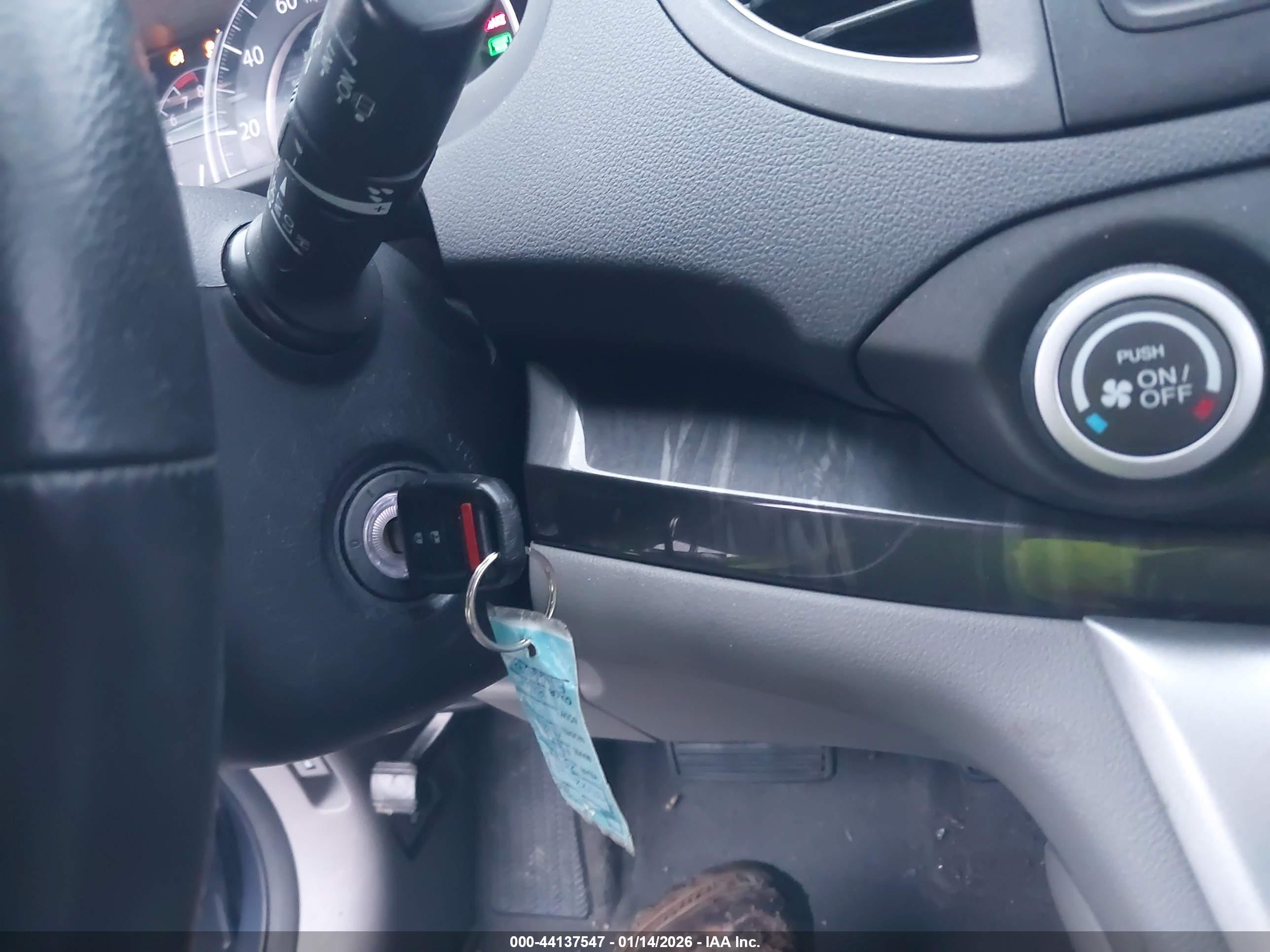 HONDA CR-V image 11