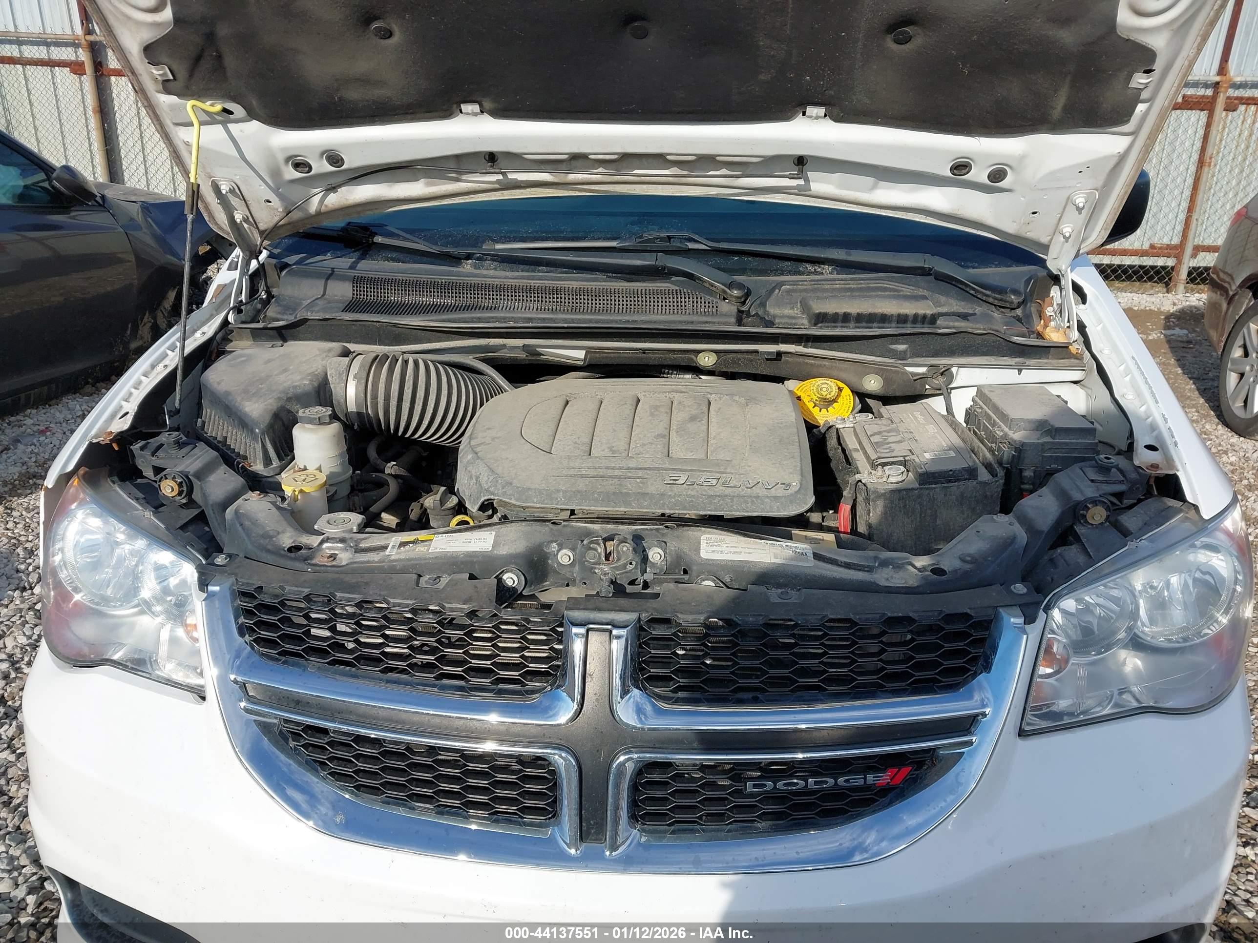 DODGE GRAND image 10