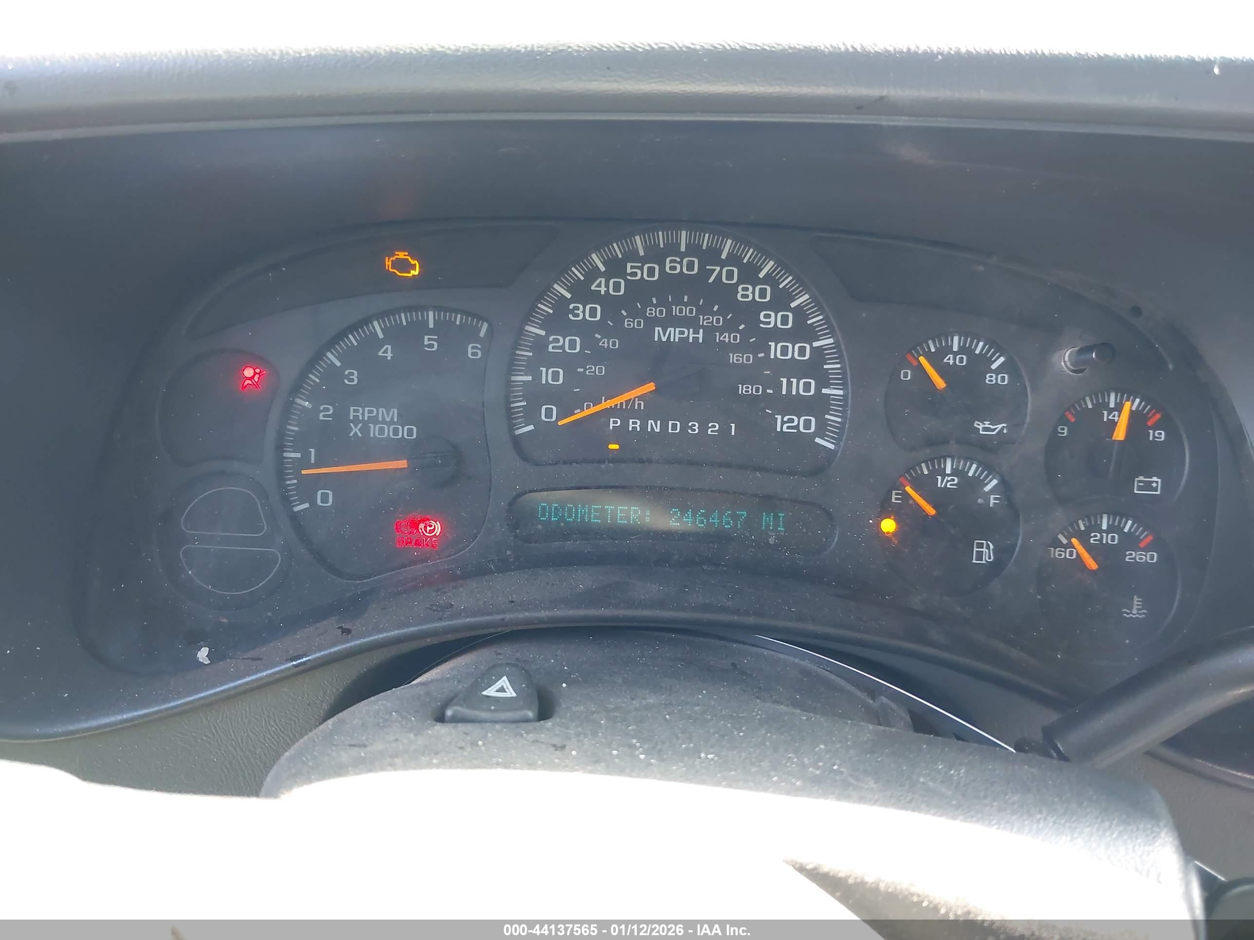 CHEVROLET SILVERADO image 7