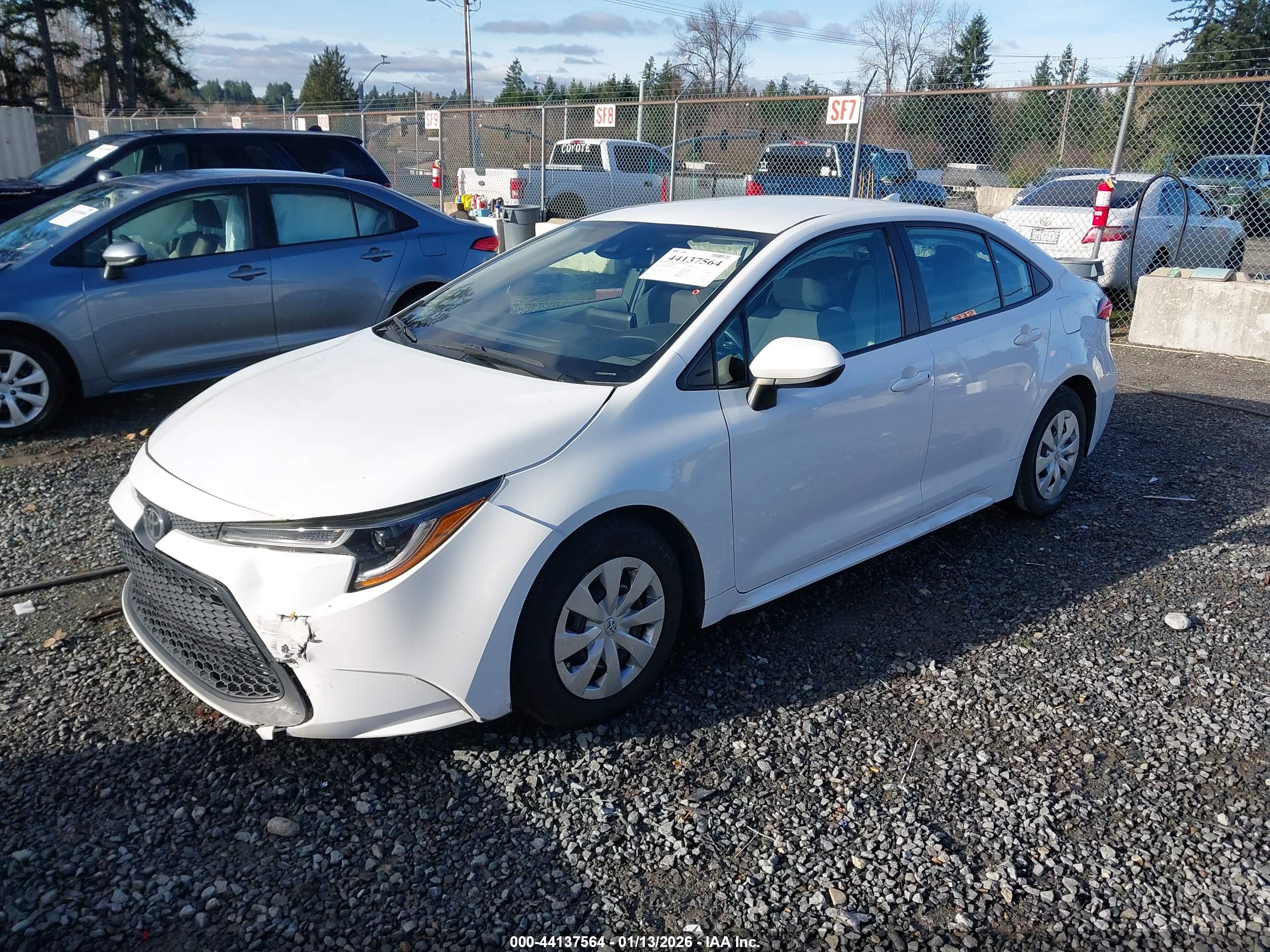 TOYOTA COROLLA image 2