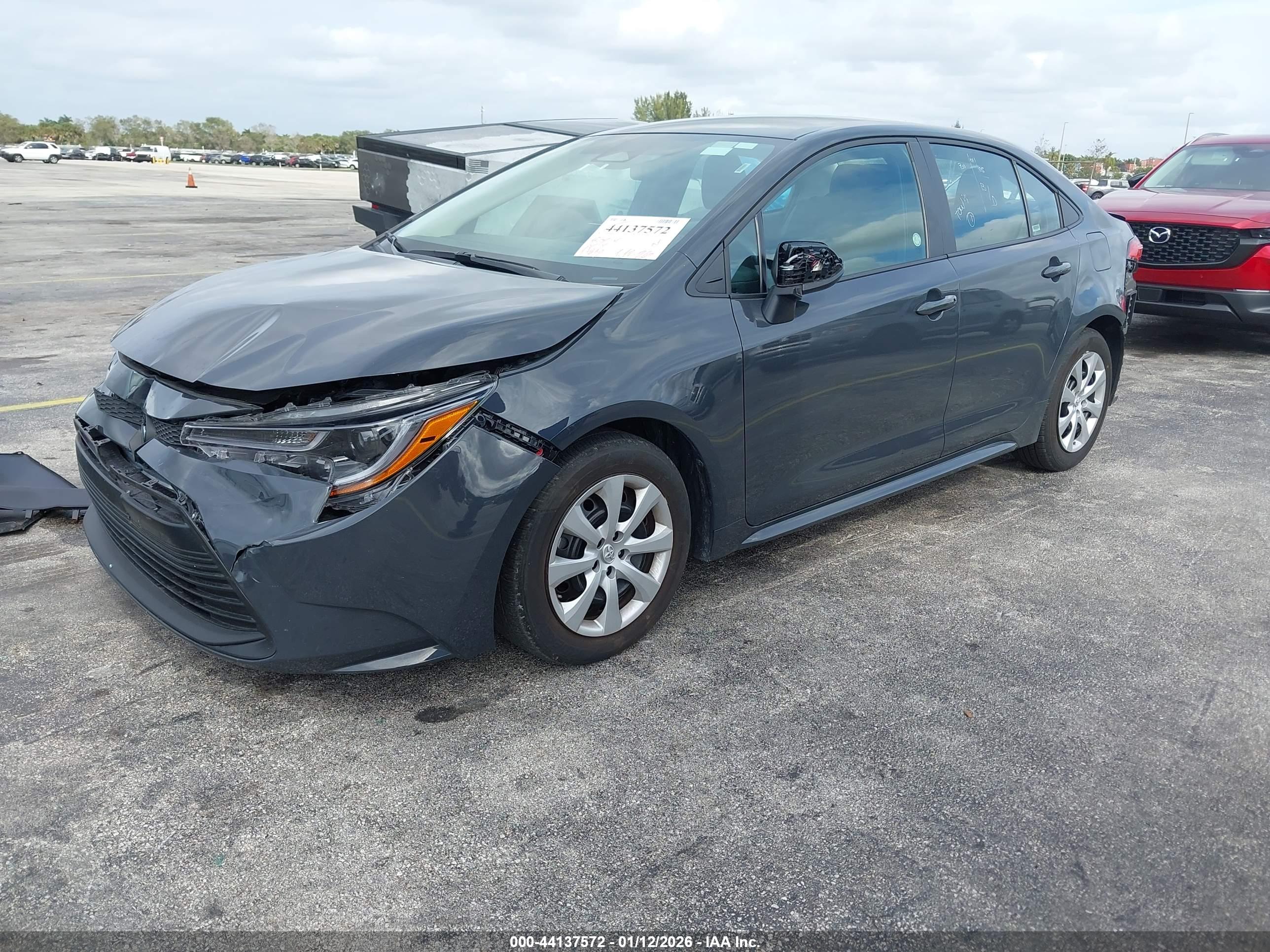 TOYOTA COROLLA image 2