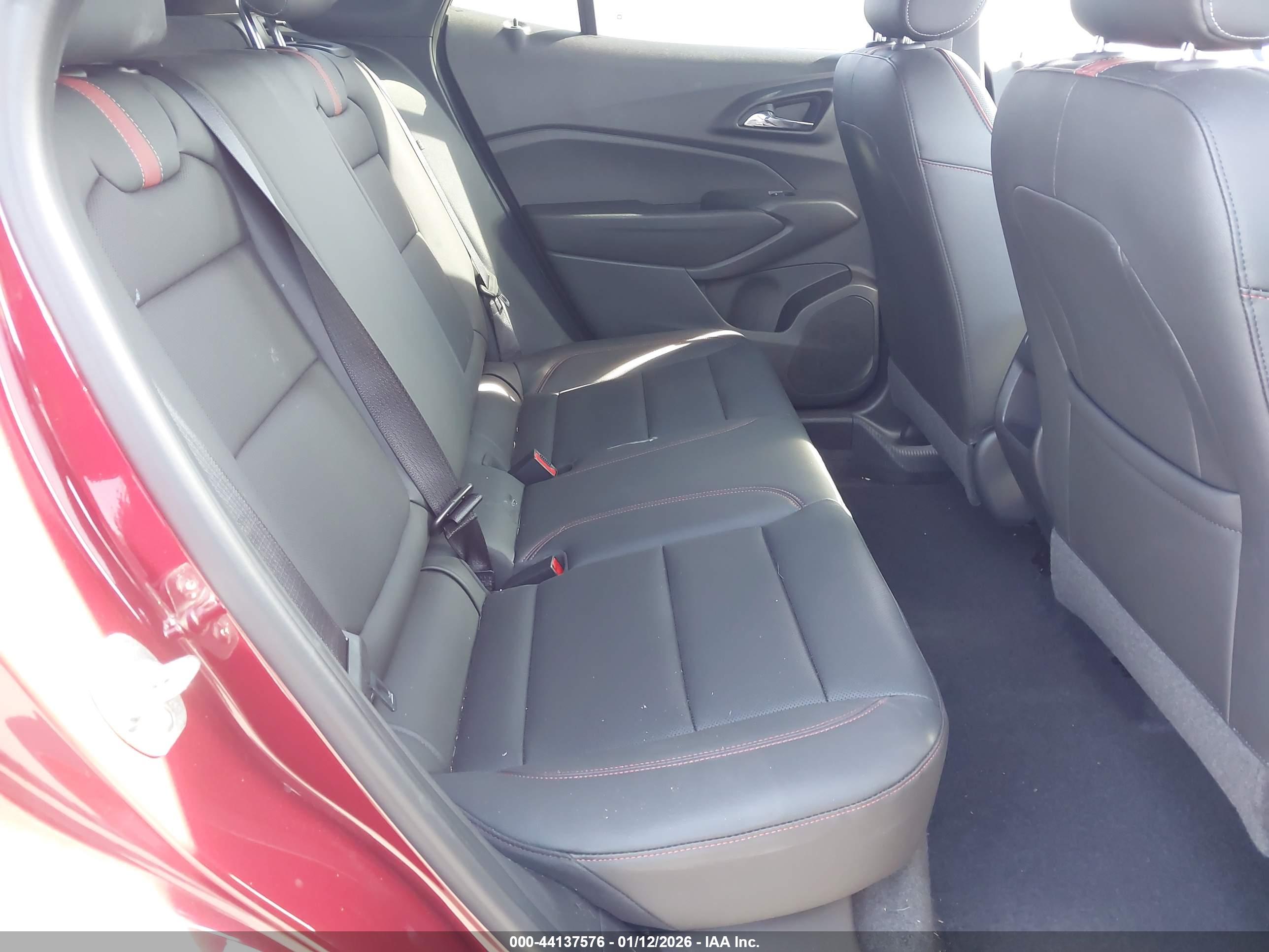 CHEVROLET TRAX image 8