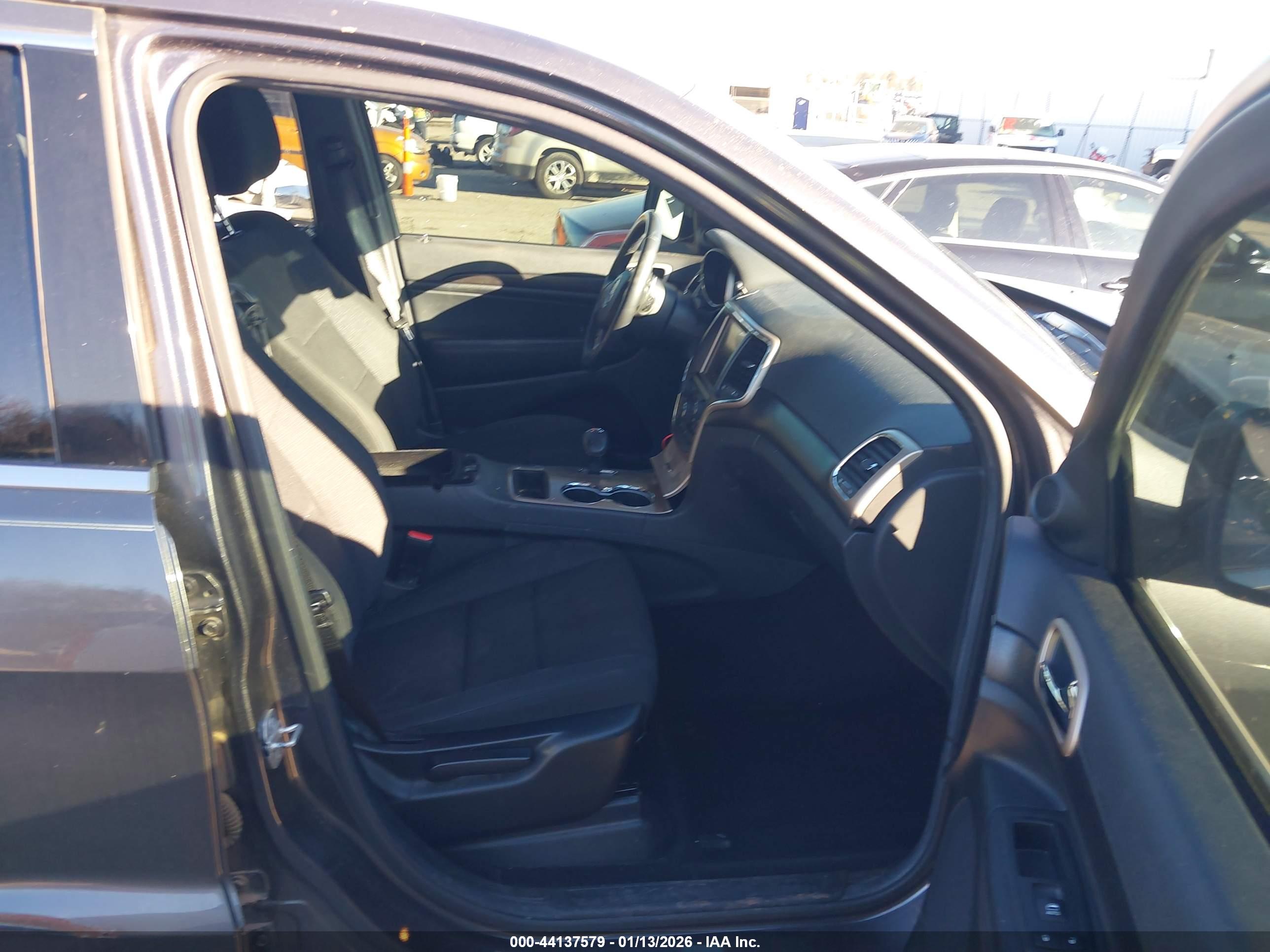 JEEP GRAND image 5