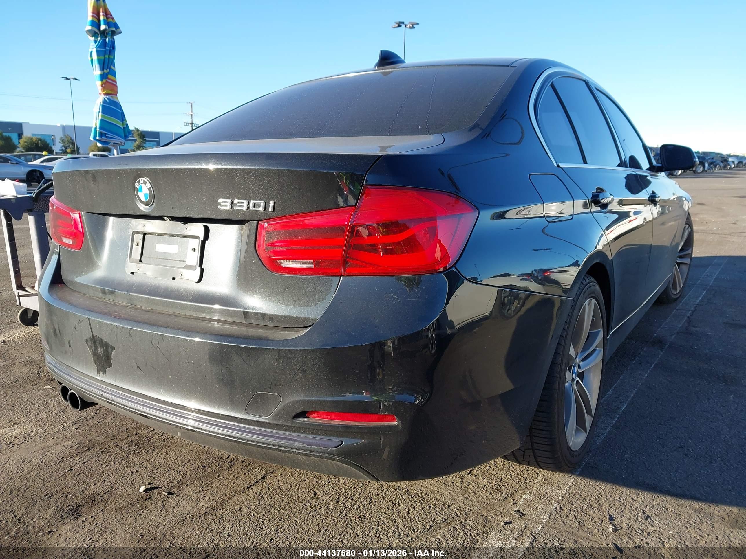 BMW 330I image 4