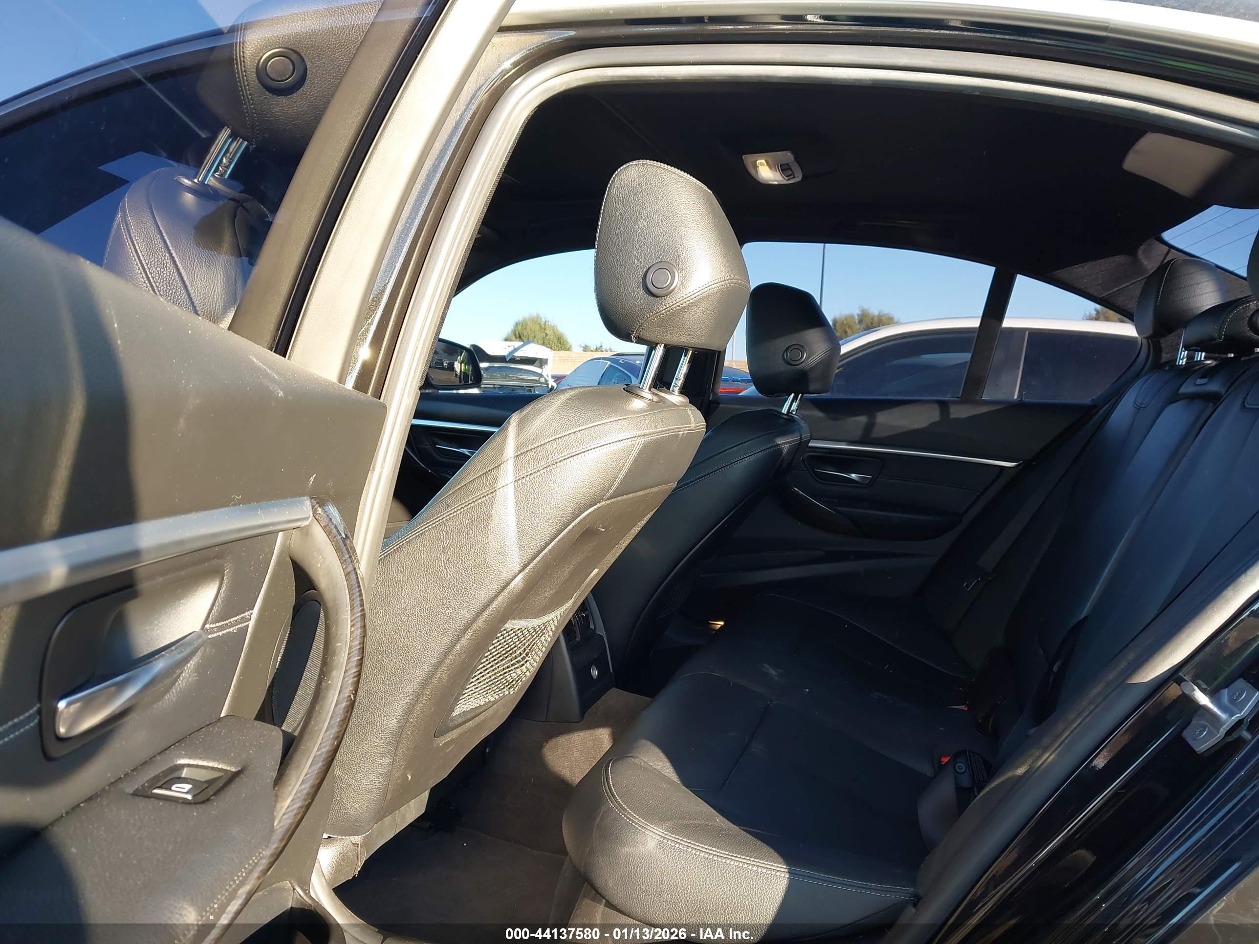BMW 330I image 8