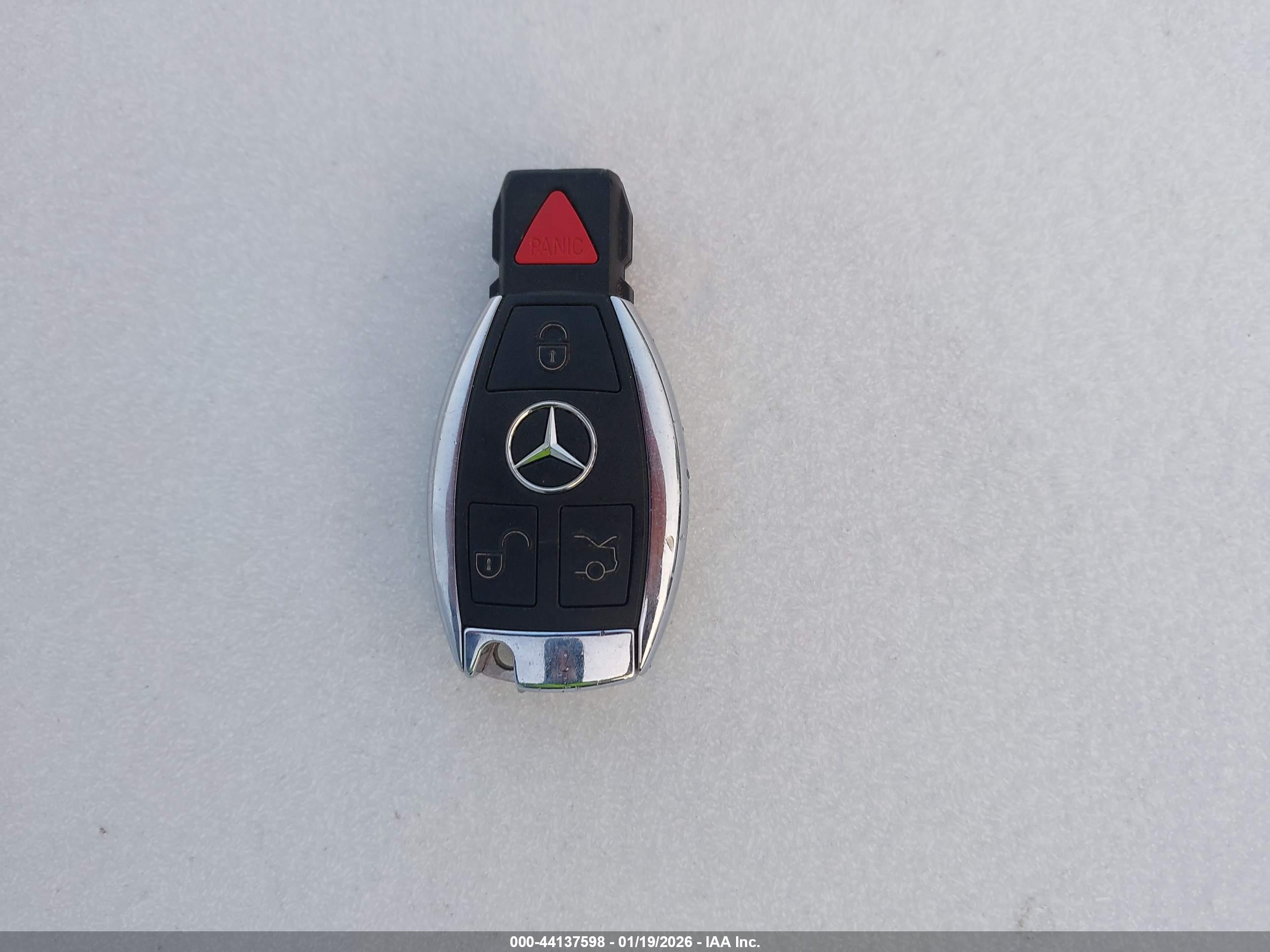 MERCEDES-BENZ C image 11