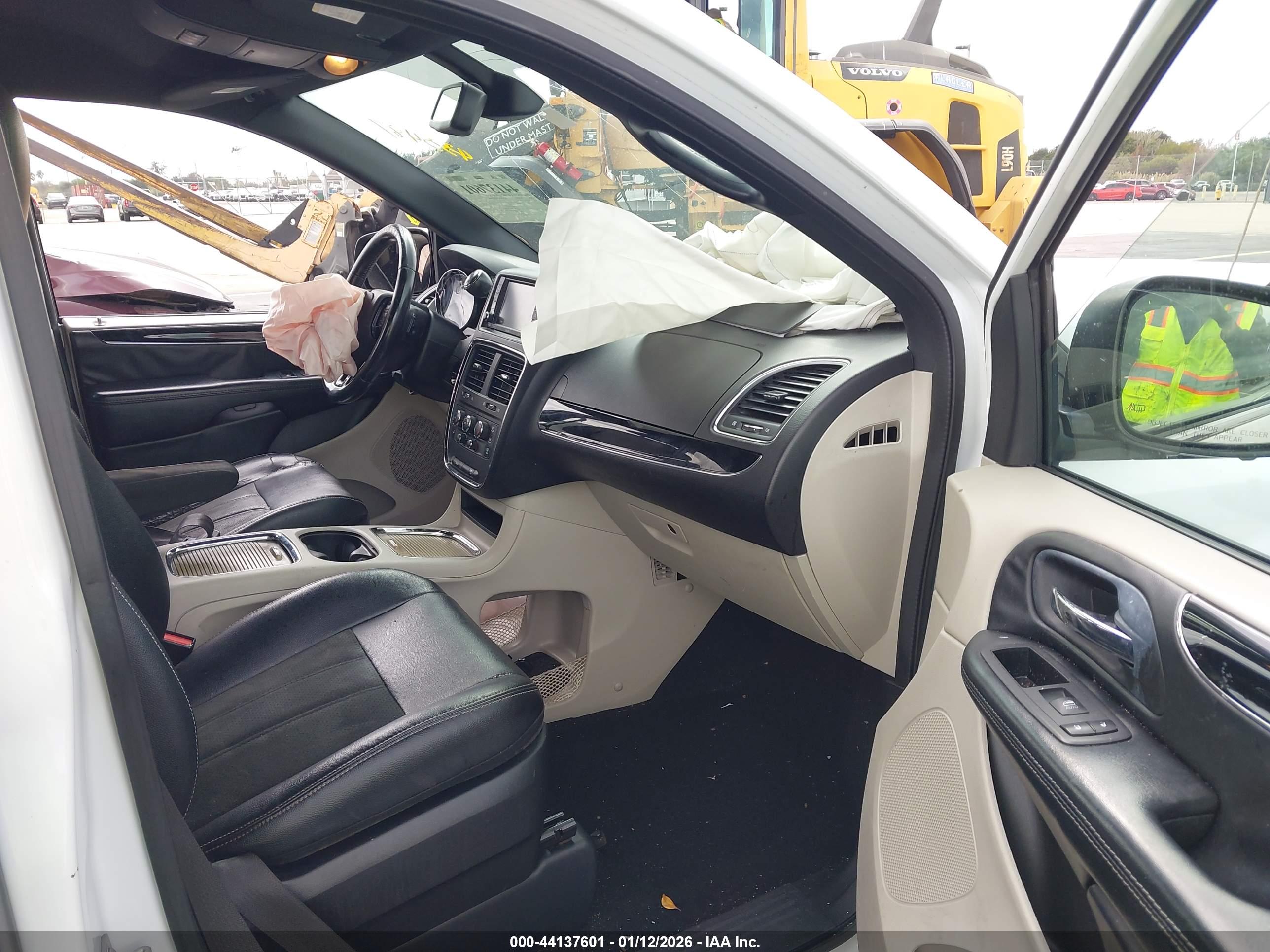 DODGE GRAND image 5