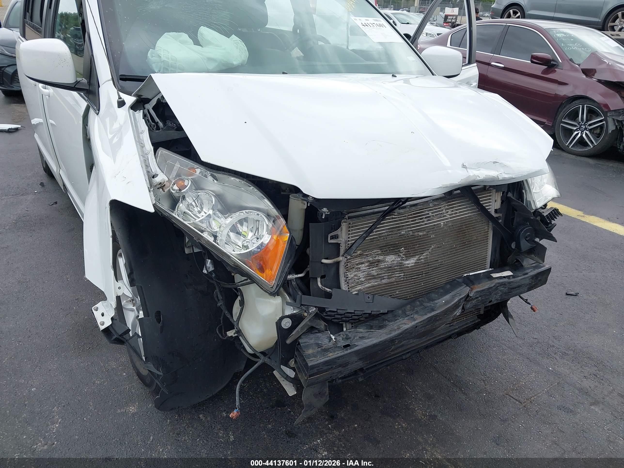 DODGE GRAND image 6