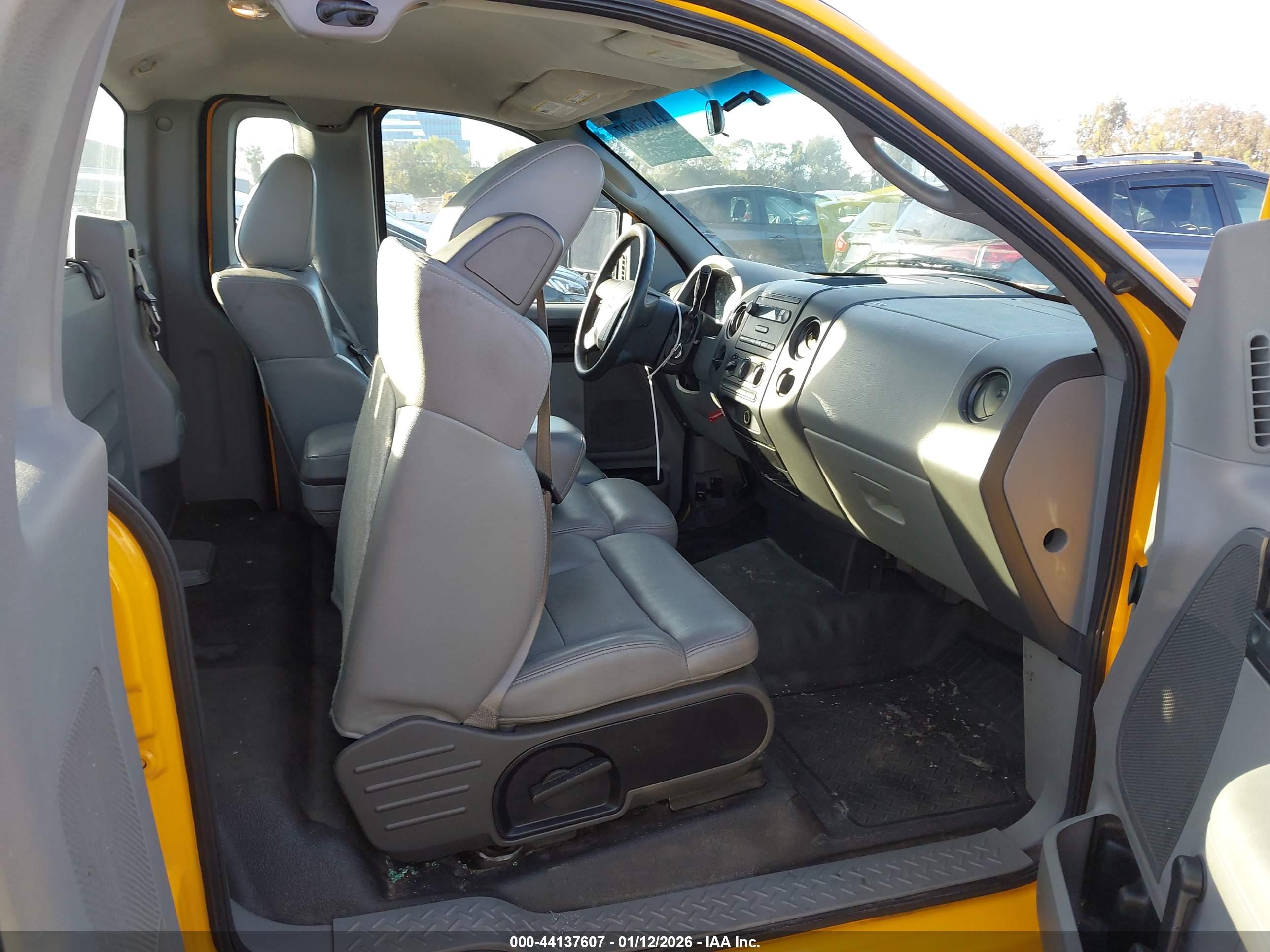 FORD F-150 image 8